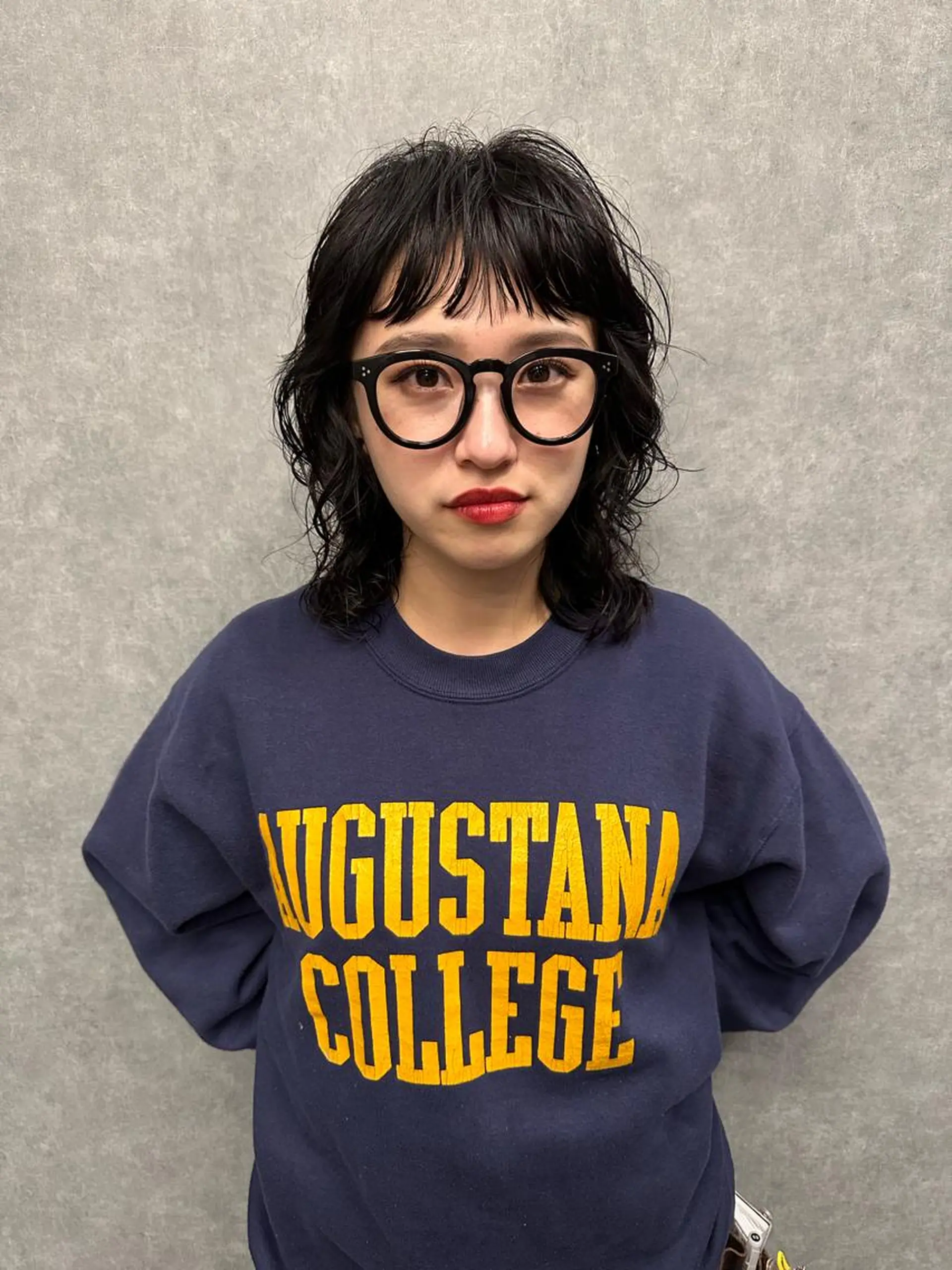 ミディアム 古沢 新のヘアスタイル