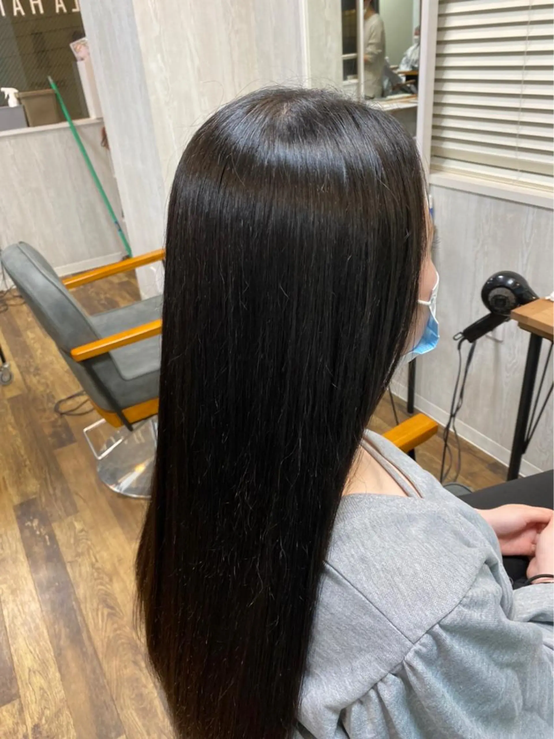 ロング カラー 髪質改善 縮毛矯正 カット ヘアカラー 縮毛矯正 トリートメント TELA HAIR 瑞江店所属・髪質改善⭐️透明感 片塩のヘアスタイル