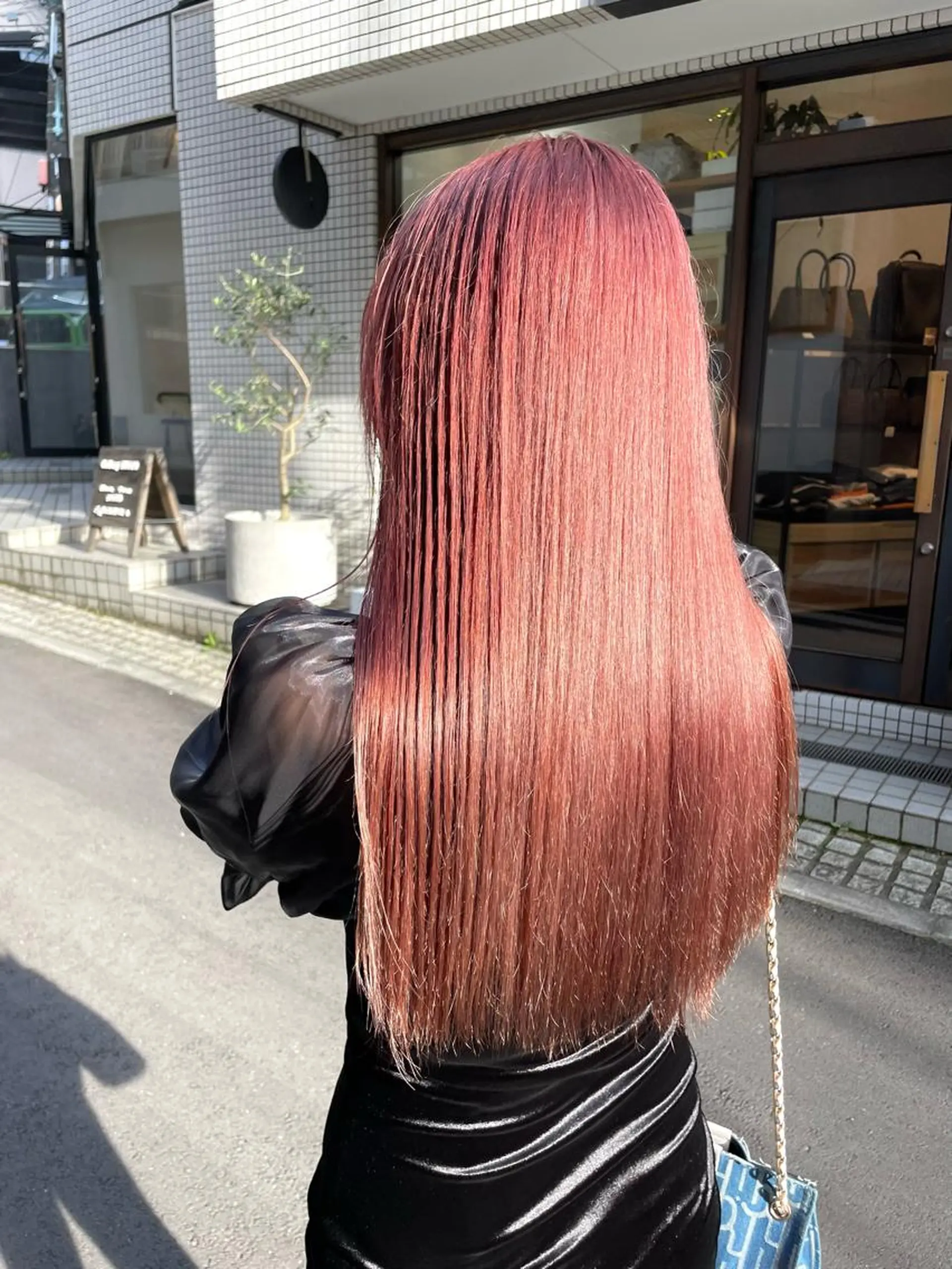 ロング カラー ベージュカラー ピンクカラー ピンクベージュ BoomBOX所属・HIBIKI/原宿 ハッシュカット🪄のヘアスタイル