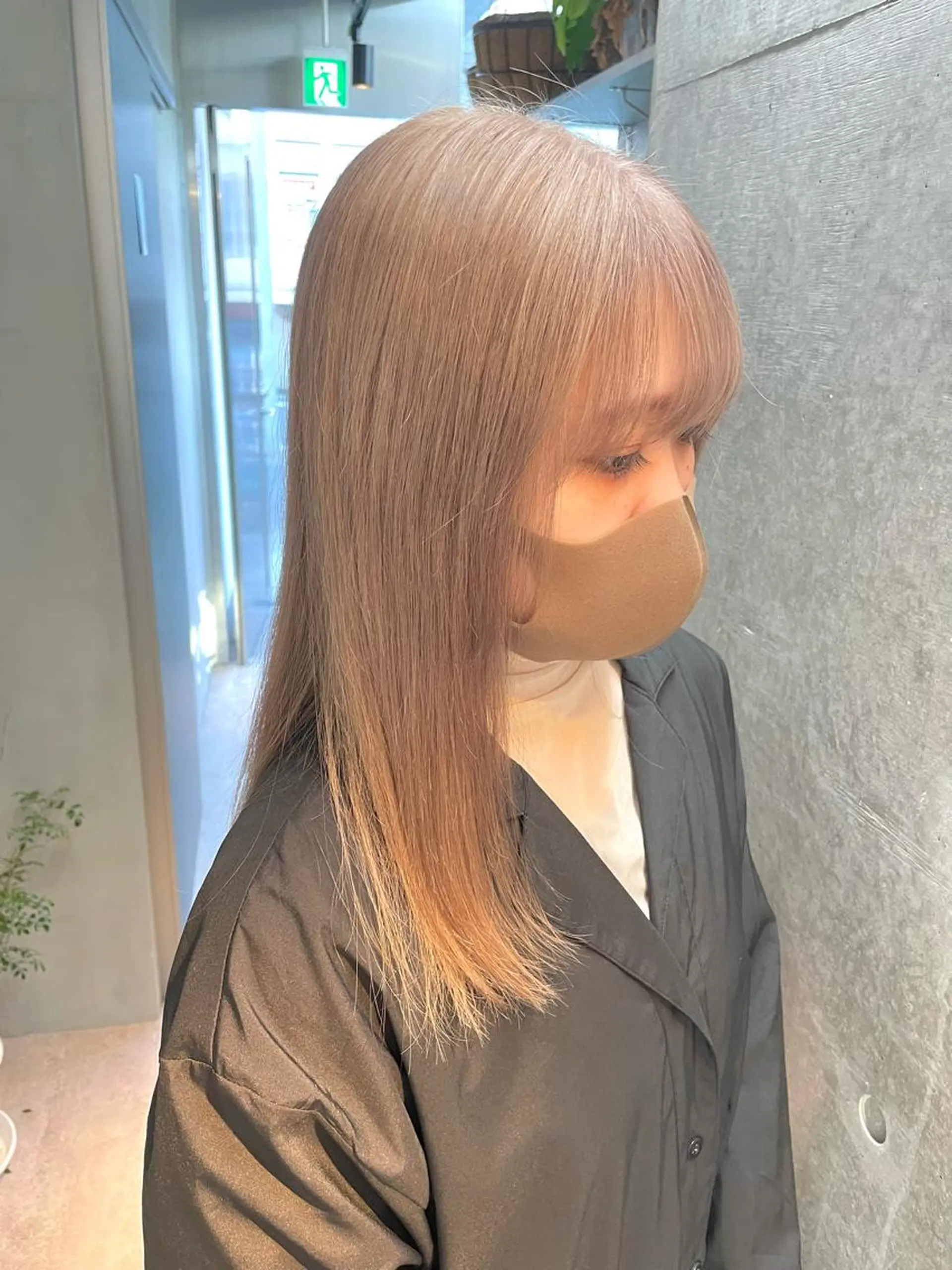 ロング アッシュ ボブ くびれヘア ハイライト レイヤーカット 表参道/髪質改善/ 髪質改善カラー/遠藤のヘアスタイル