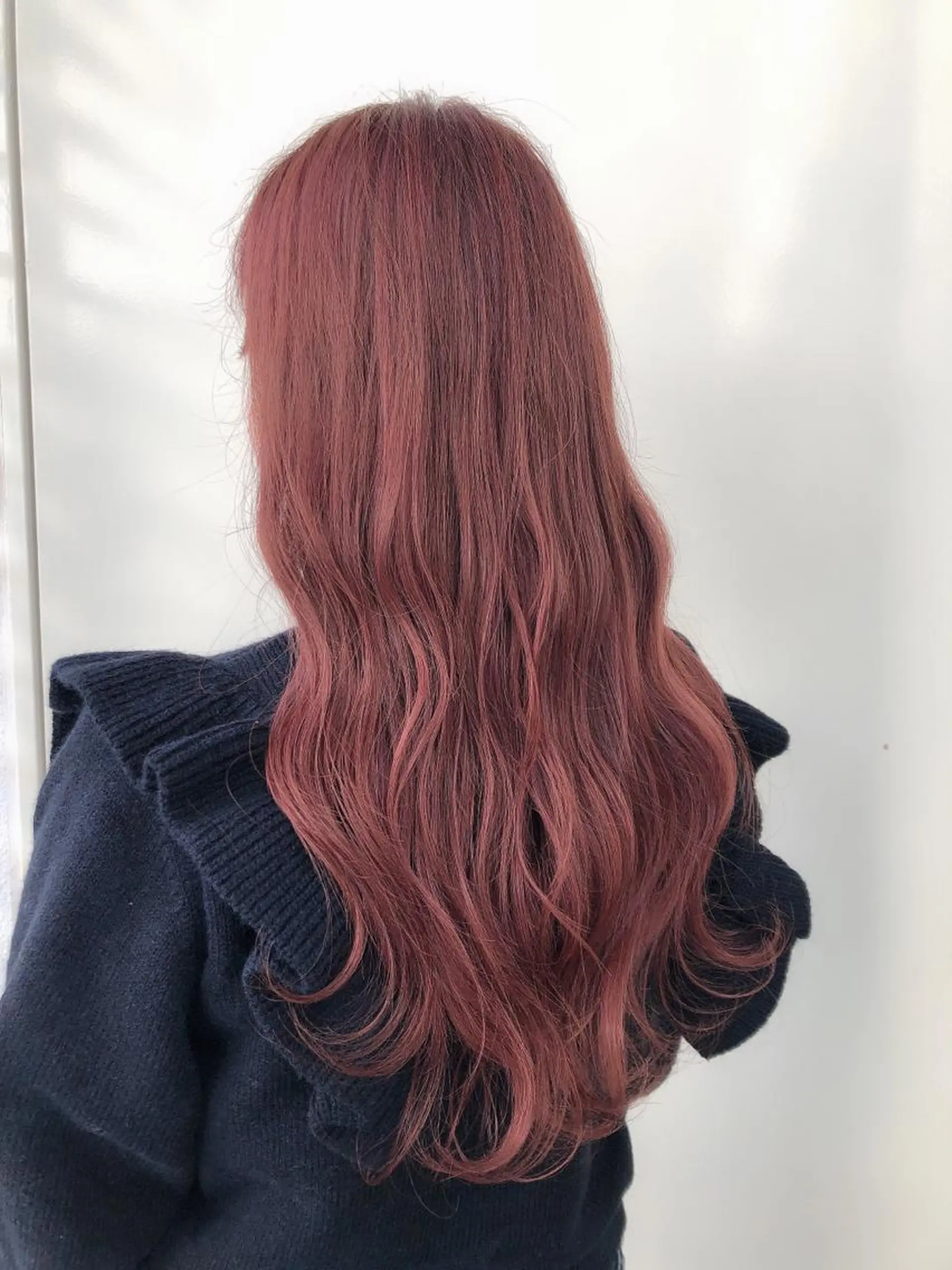 ロング カラー ヘアカラー 韓国🇰🇷レイヤー 映える顔周り🩷のヘアスタイル