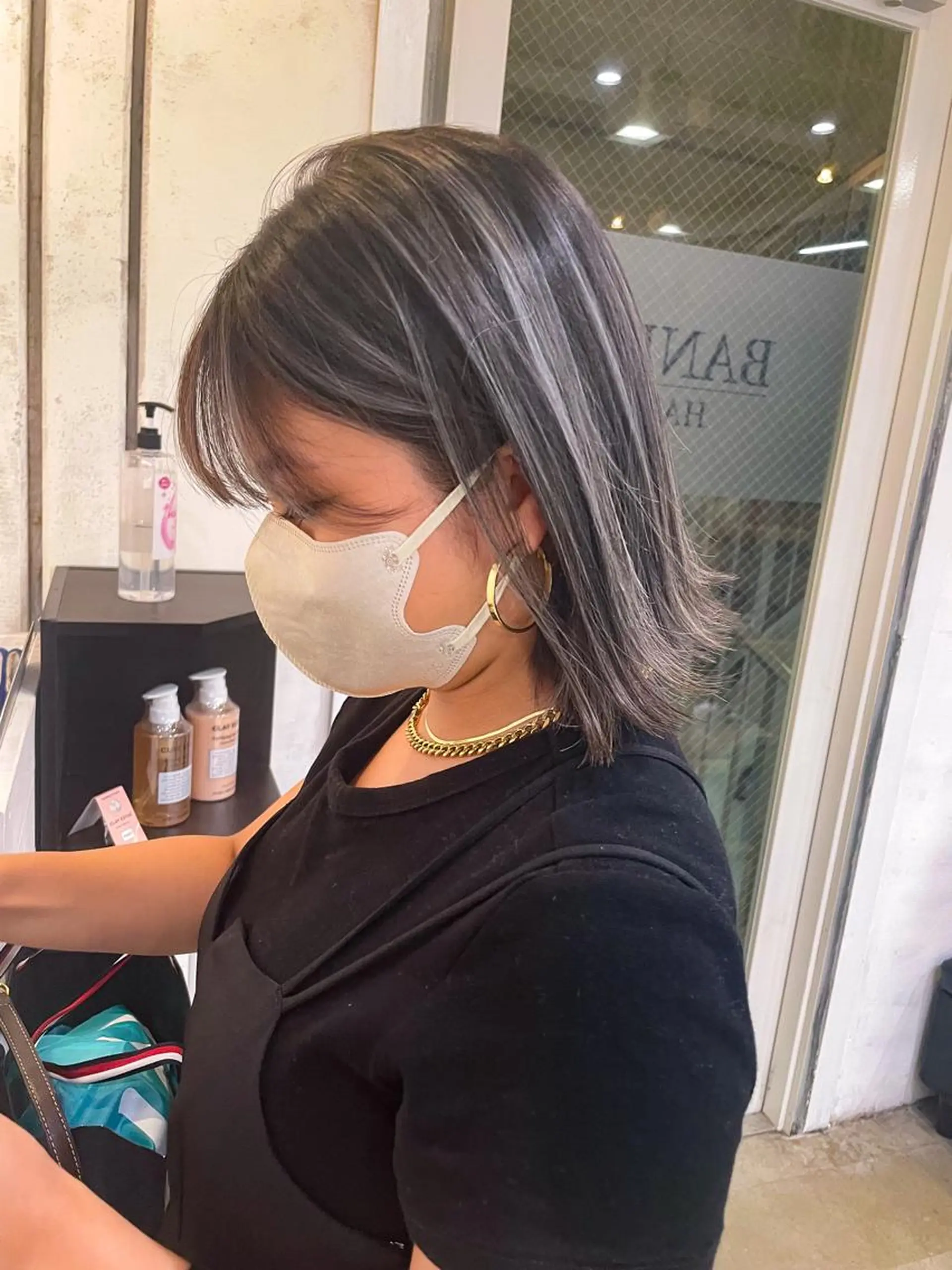 ミディアム カラー ハイライトカラー ハイライト カット ヘアカラー トリートメント BANK'S hair所属・💐ケラチン 髪質改善寺坂雄飛💐のヘアスタイル