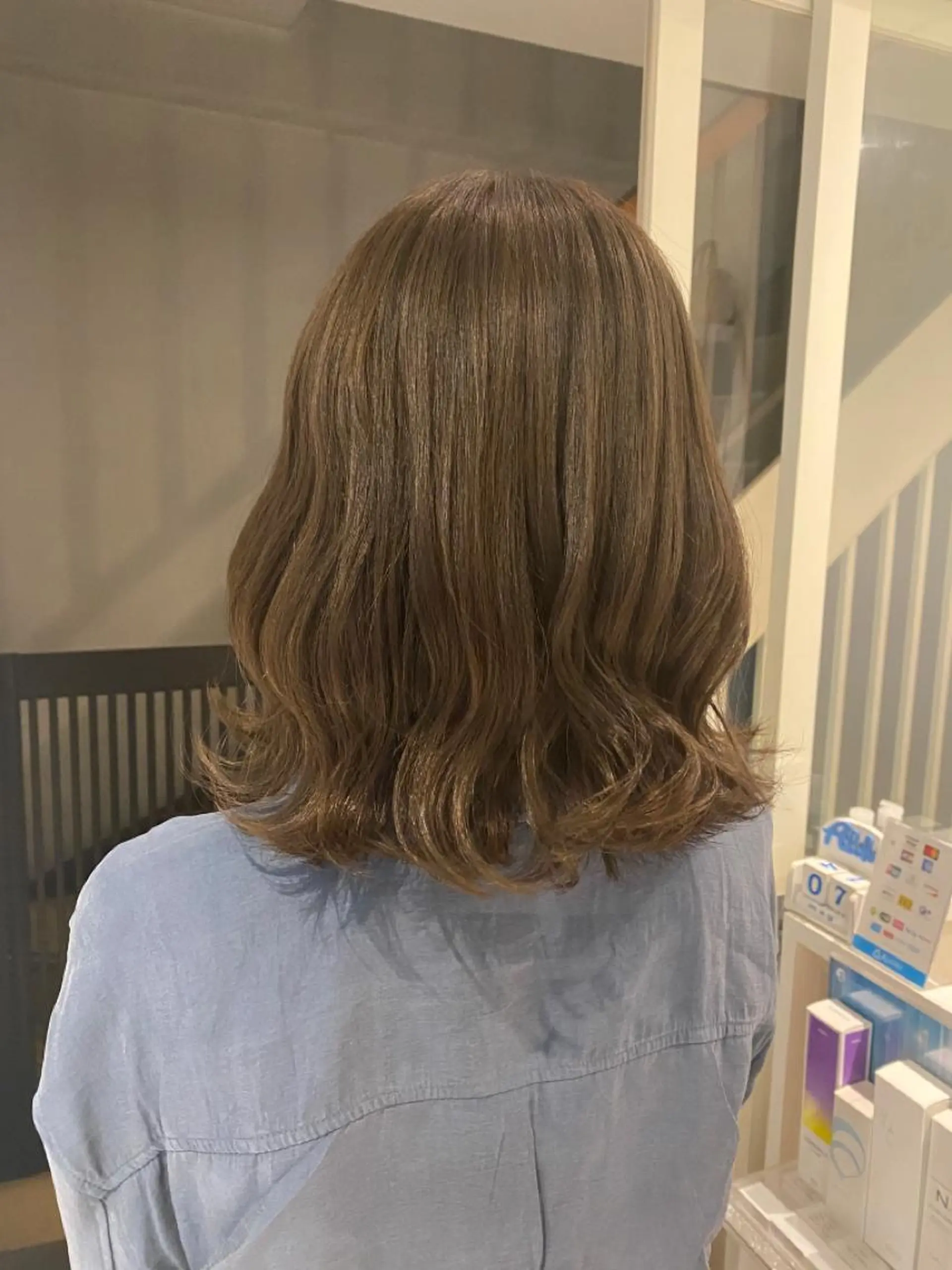 ミディアム カラー 🌈評価No.1🌈 艶髪カラー❌エクステのヘアスタイル