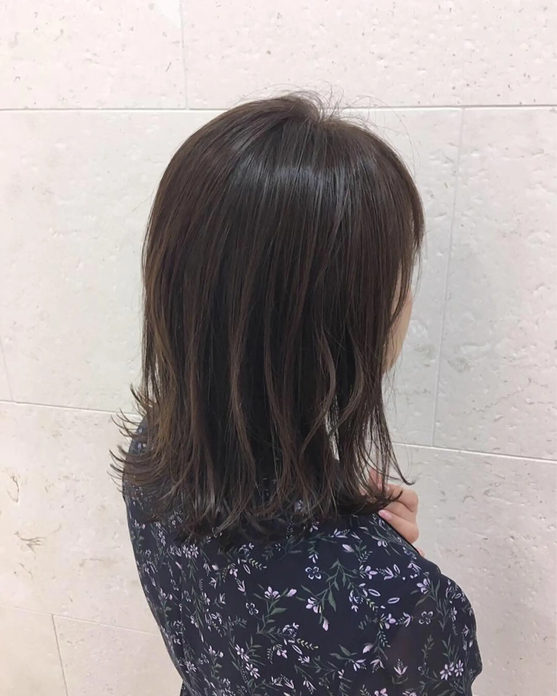 セミロング カラー アディクシーカラー カット ヘアカラー トリートメント 斉藤 貴也のヘアスタイル