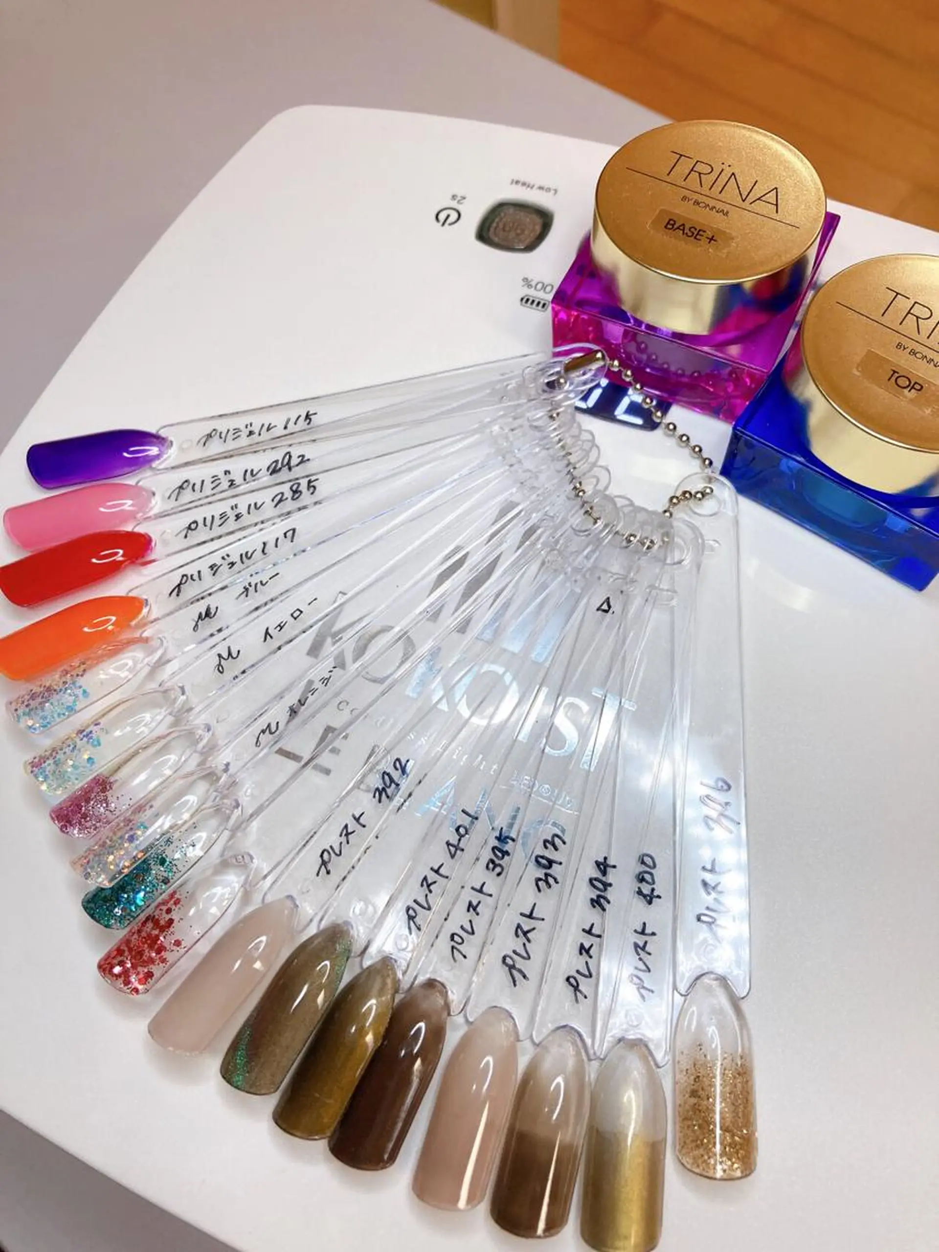 ネイル Salon de VARNISH所属・アイリスト yuukaのマツエク・マツパデザイン