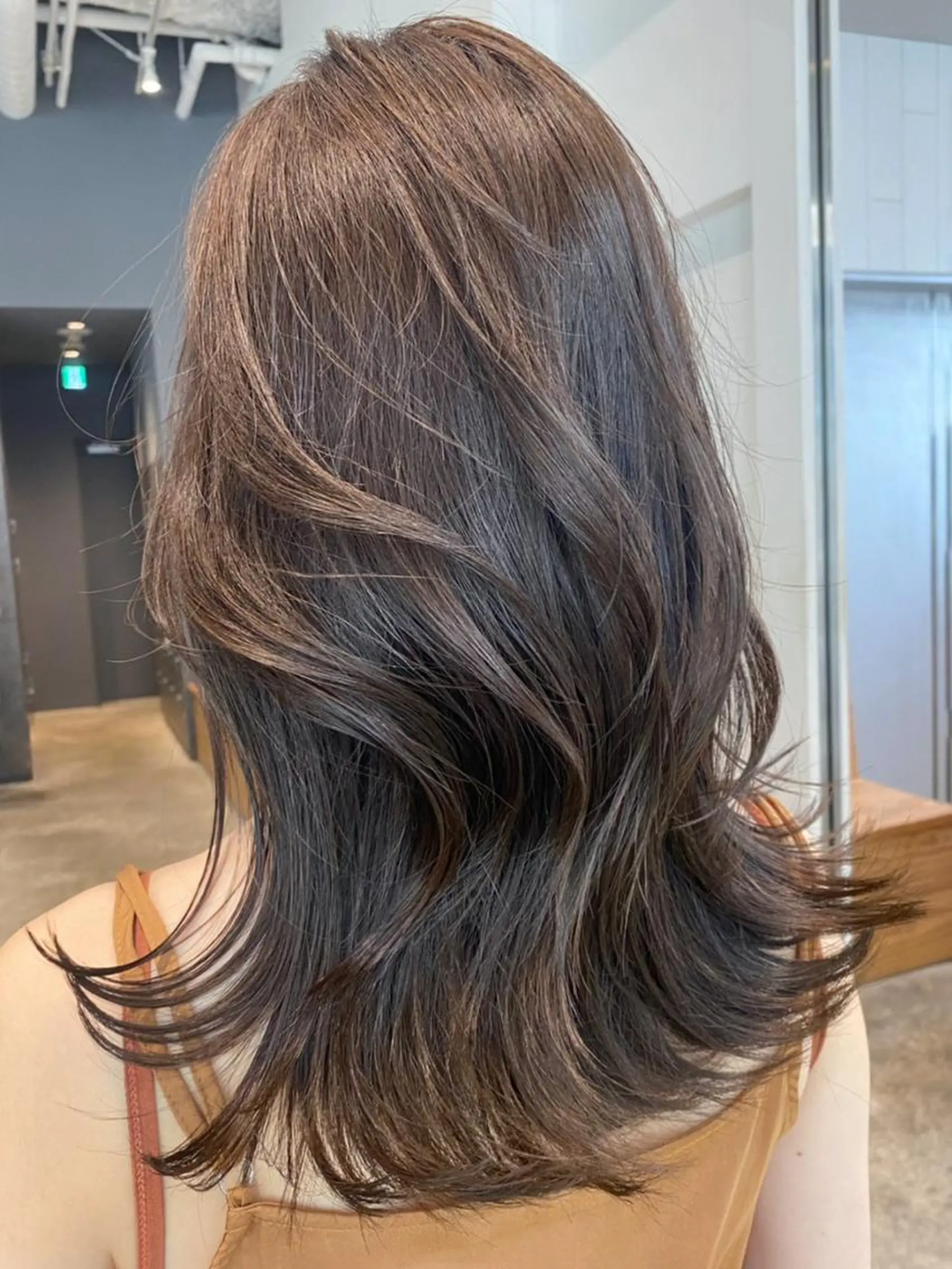 ミディアム パーマ カラー ヘアアレンジ ブラウンカラー カット ヘアカラー トリートメント ITbyALBUM 下北沢店のヘアスタイル