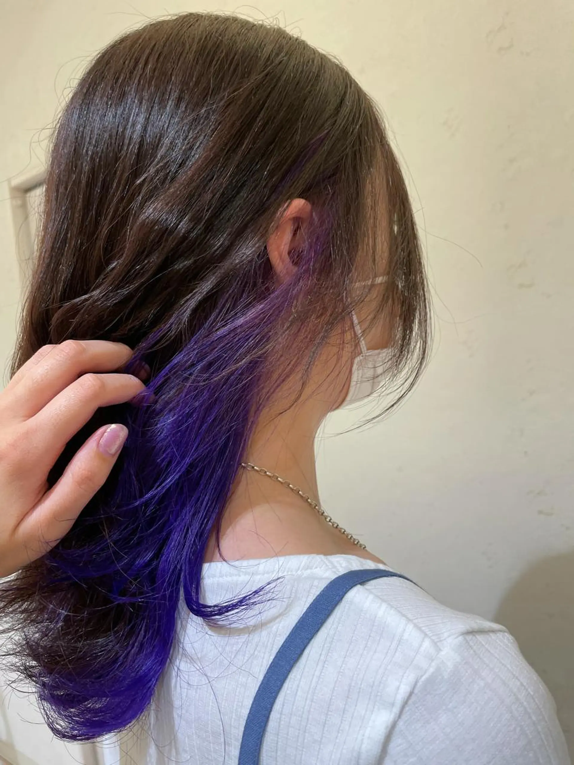 カラー ブリーチ インナーカラー バイオレットカラー CHIKA Rimのヘアスタイル