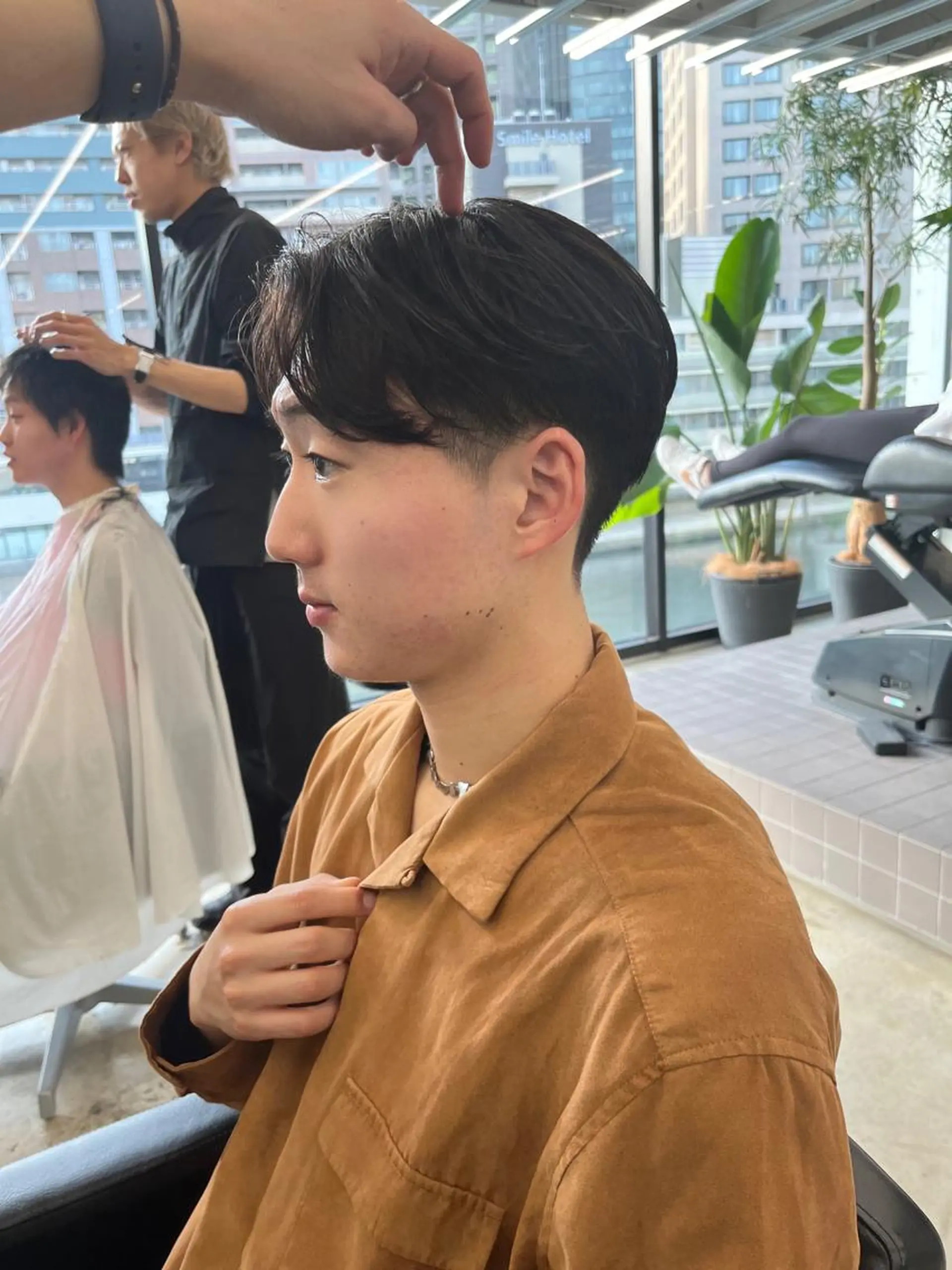 メンズ カット ダブルカラー/ ケアブリーチ/クニトのヘアスタイル