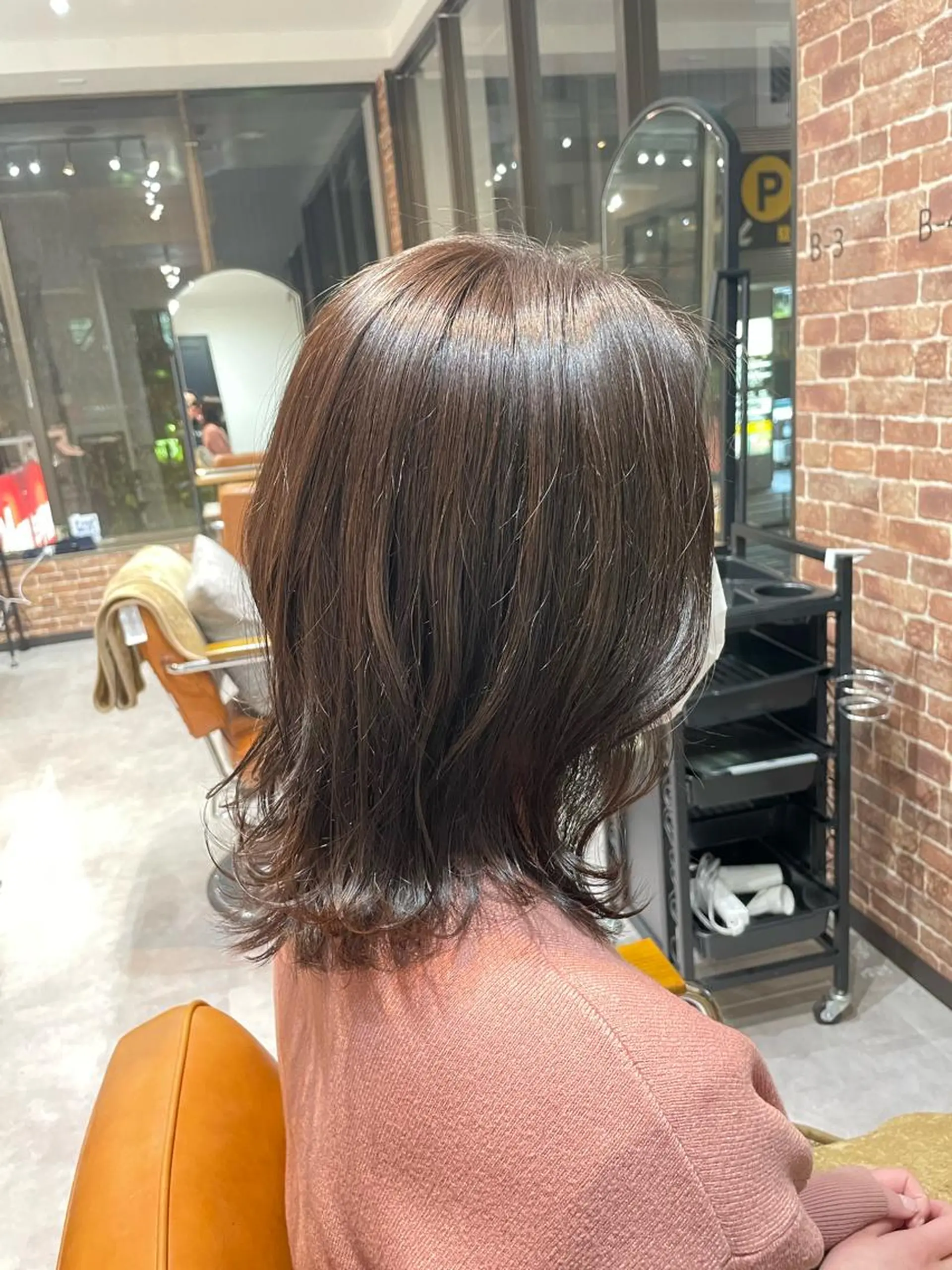 ショート カラー ボブレイヤー 透明感カラー ボブ レイヤーカット 外ハネヘア share salon 「JAM」吉祥寺所属・ショート/酸スト/ 髪質改善/小林のヘアスタイル