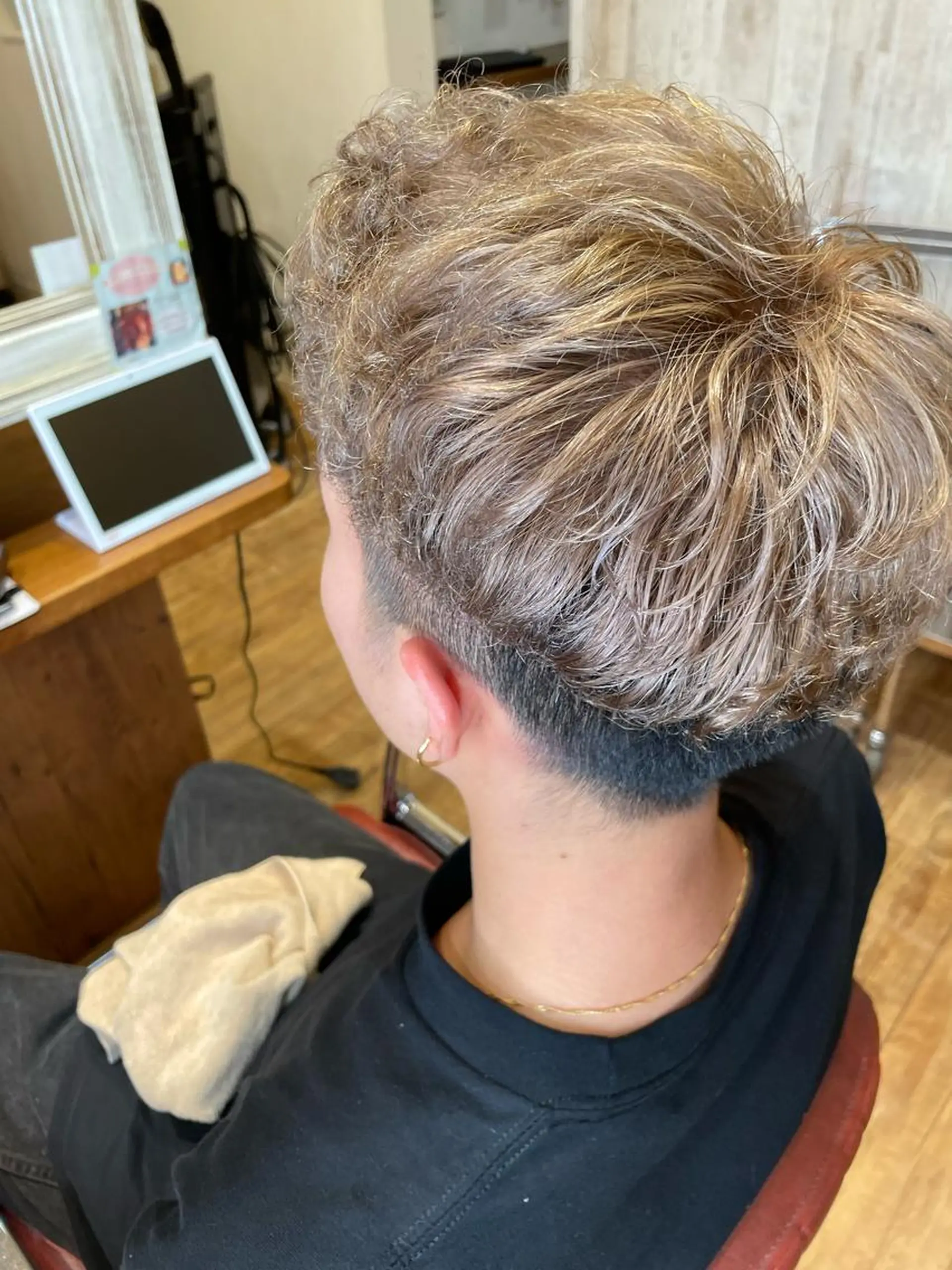 カラー ベージュカラー ブリーチ MINDS LINO Reinaのヘアスタイル