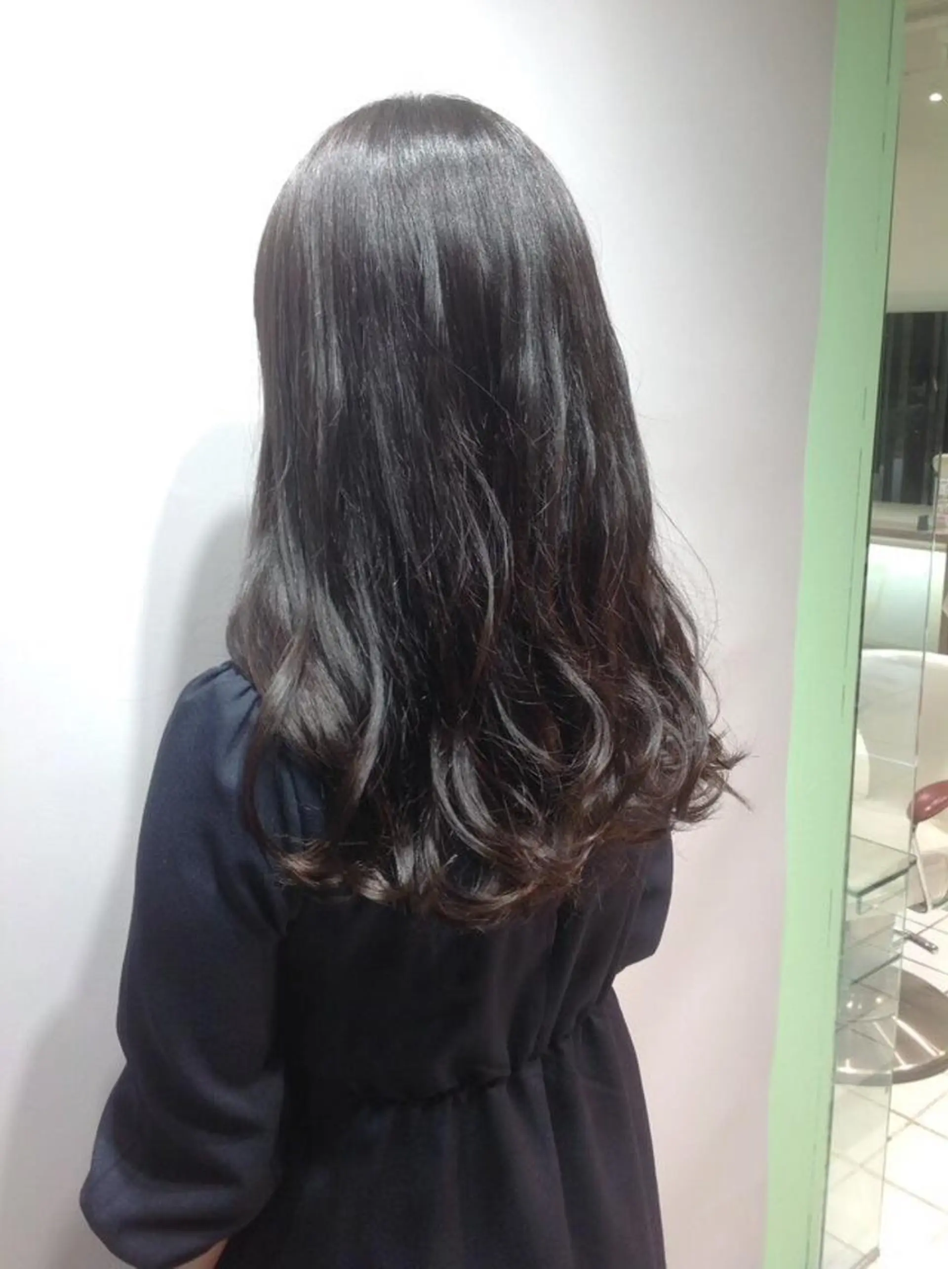 ロング カラー アッシュ アッシュグレー エドルカラー 髪質改善　SHEER.銀座所属・銀座　髪質改善 ハシモトリュウタのヘアスタイル