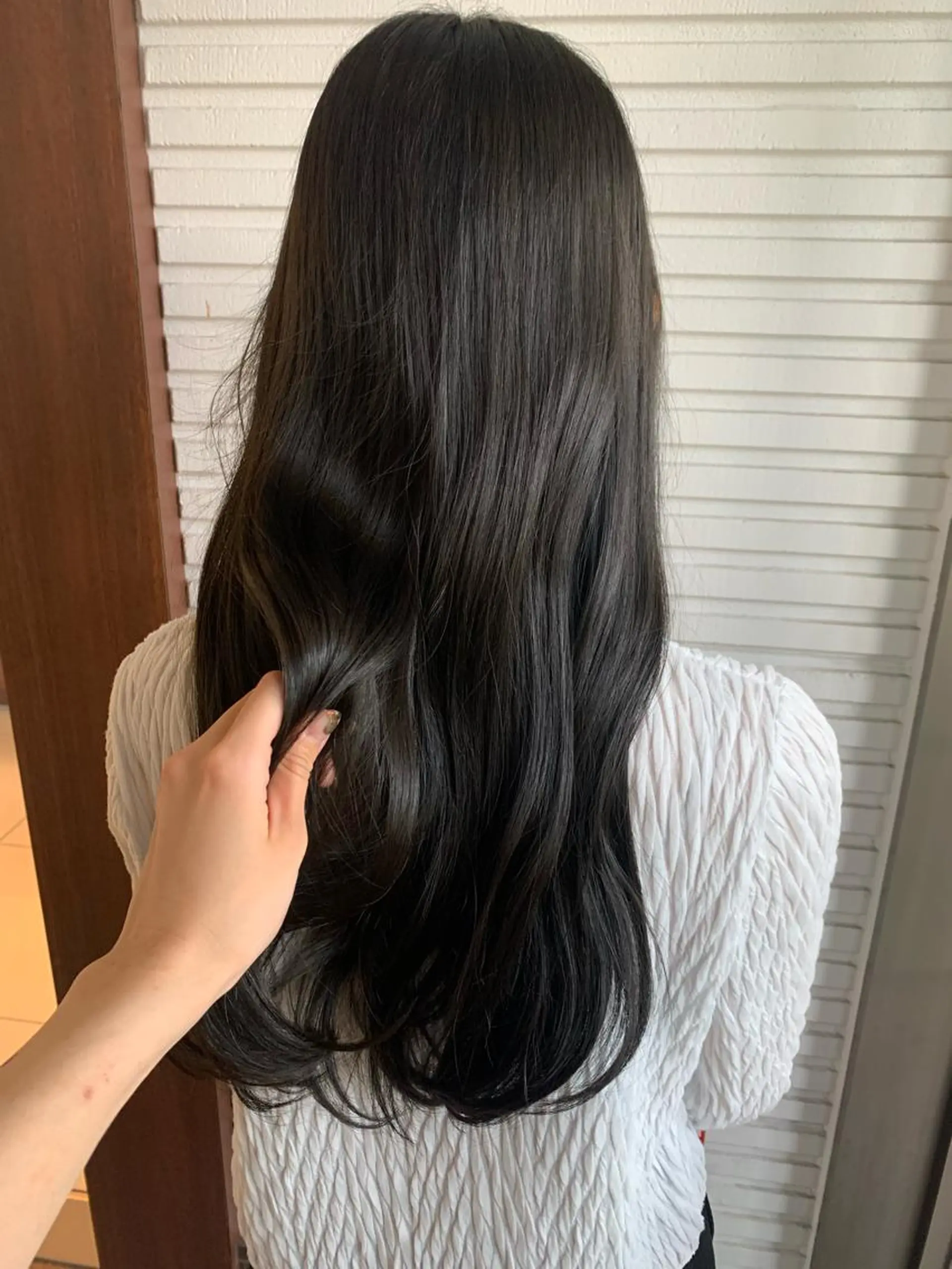 ロング ワタナベ アオイのヘアスタイル