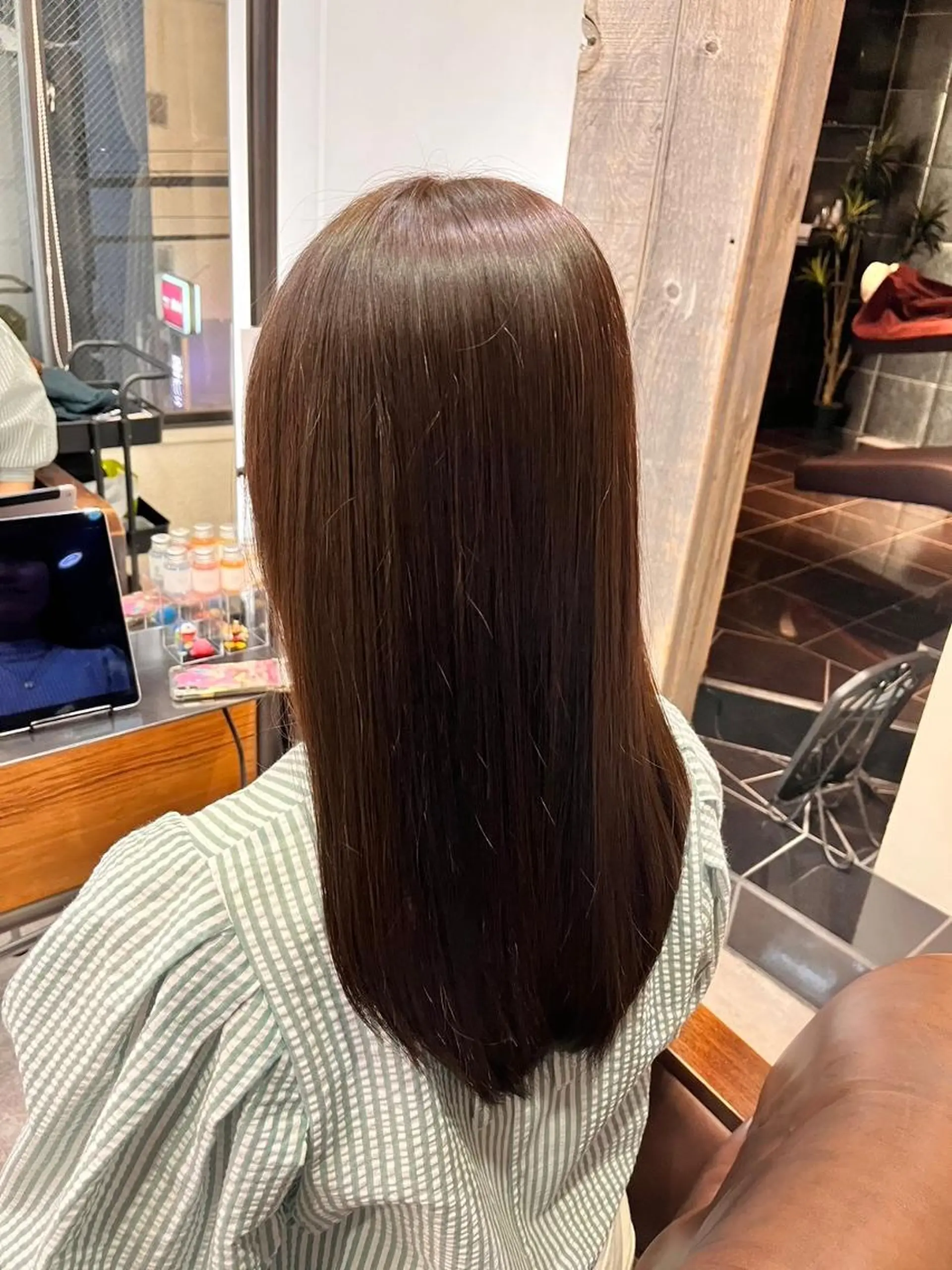 ロング 伸ばしかけ 髪質改善 ロング 似合わせカット トリートメント カット ヘアカラー トリートメント N° emirai 溝の口のヘアスタイル