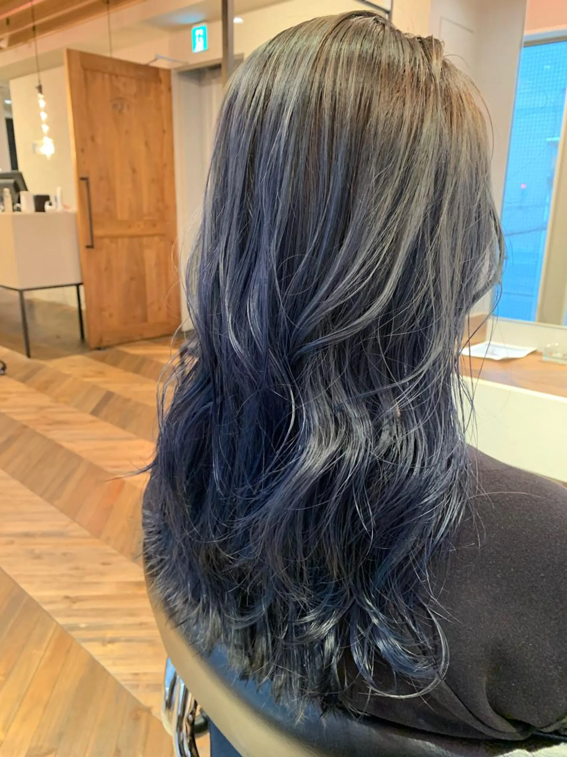 ロング YAMADA KAITOのヘアスタイル