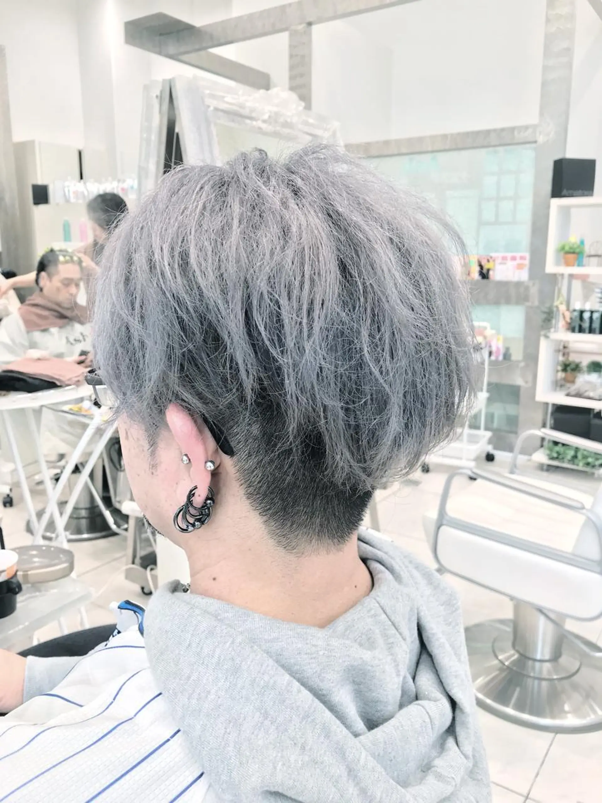 ショート ヘアカラー トリートメント 田中 慎也のヘアスタイル