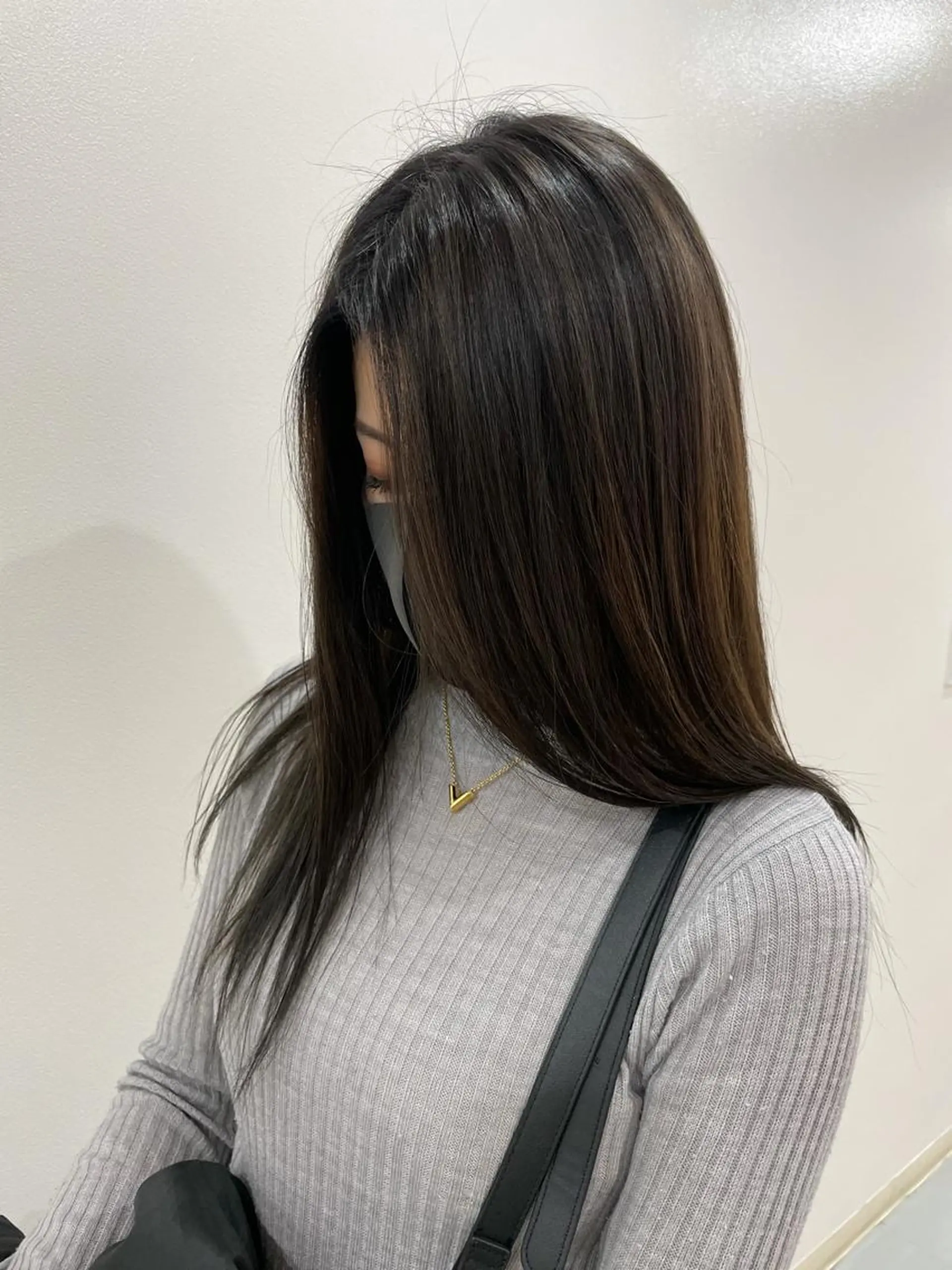 ロング カラー akane .のヘアスタイル