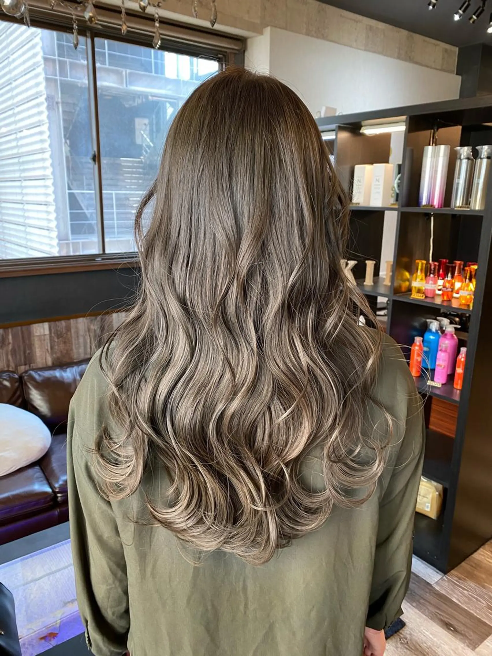 ロング ヘアカラー トリートメント 【KIRAキラ】佐門  翔太のヘアスタイル