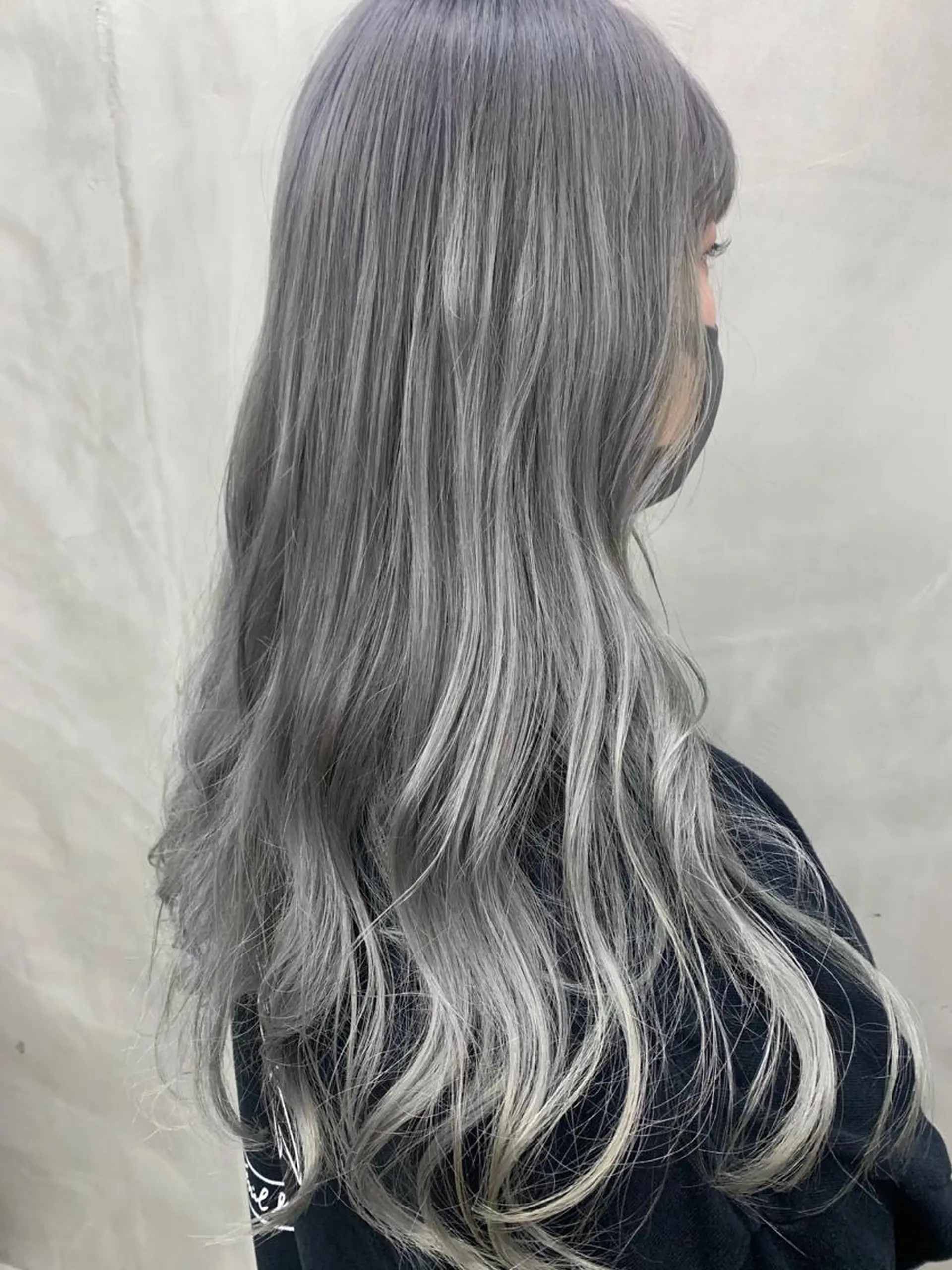 ロング カラー ブリーチ イルミナカラー ブームボックス所属・🐝ハイトーンカラー hachi🐝のヘアスタイル