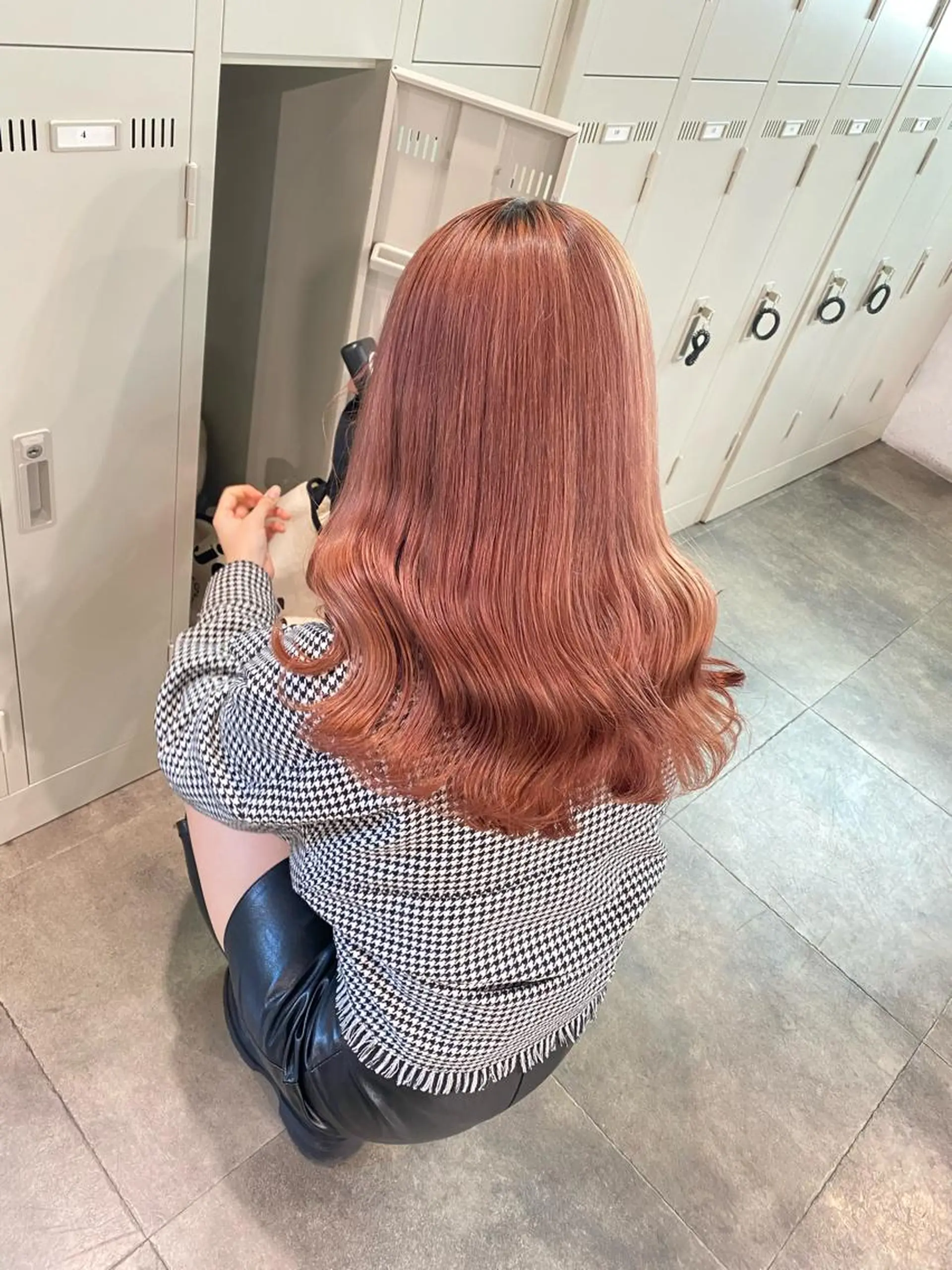 セミロング カラー エフェクトブリーチ 🌟前澤啓太朗のヘアスタイル