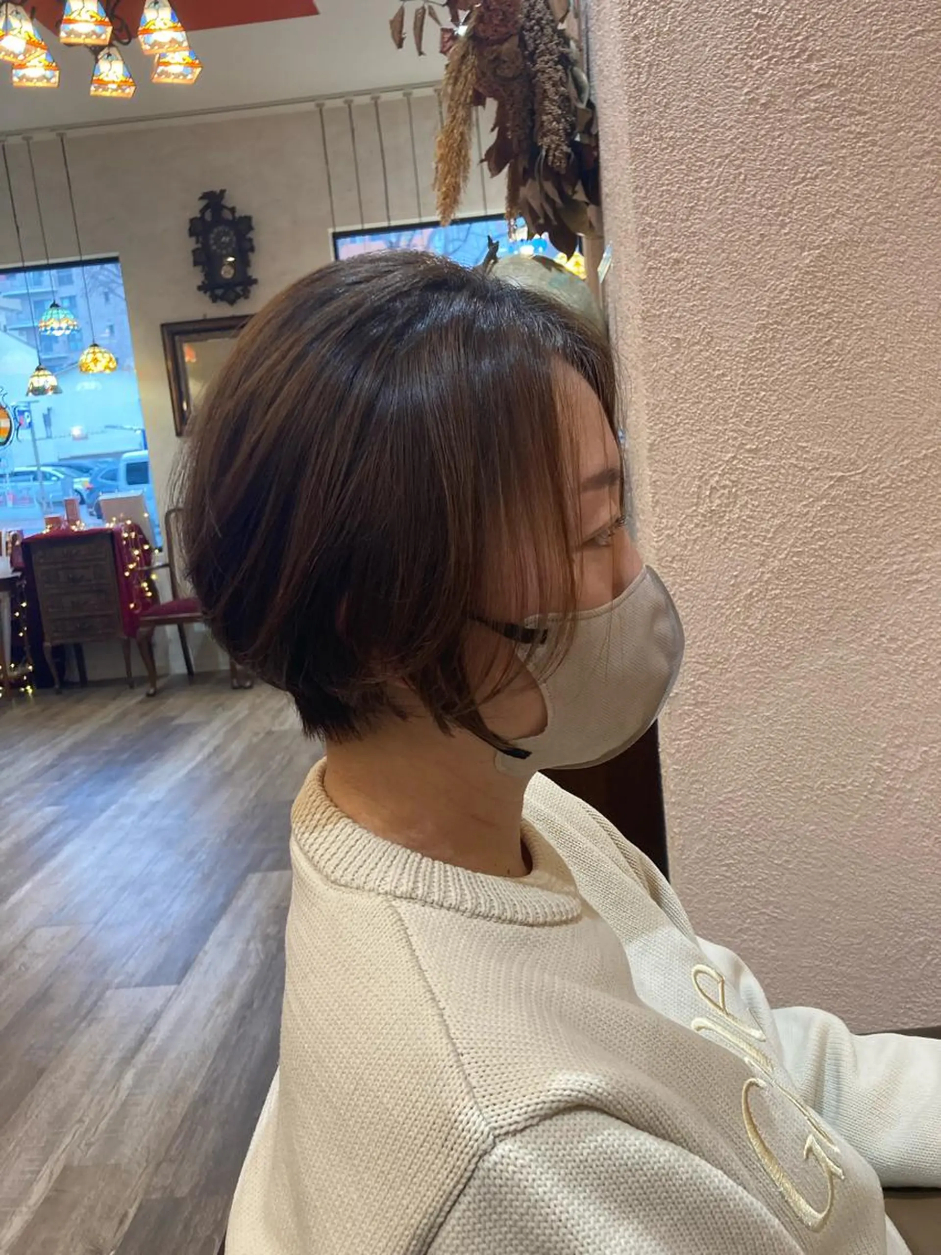 ショート カラー 馬場 百合恵のヘアスタイル