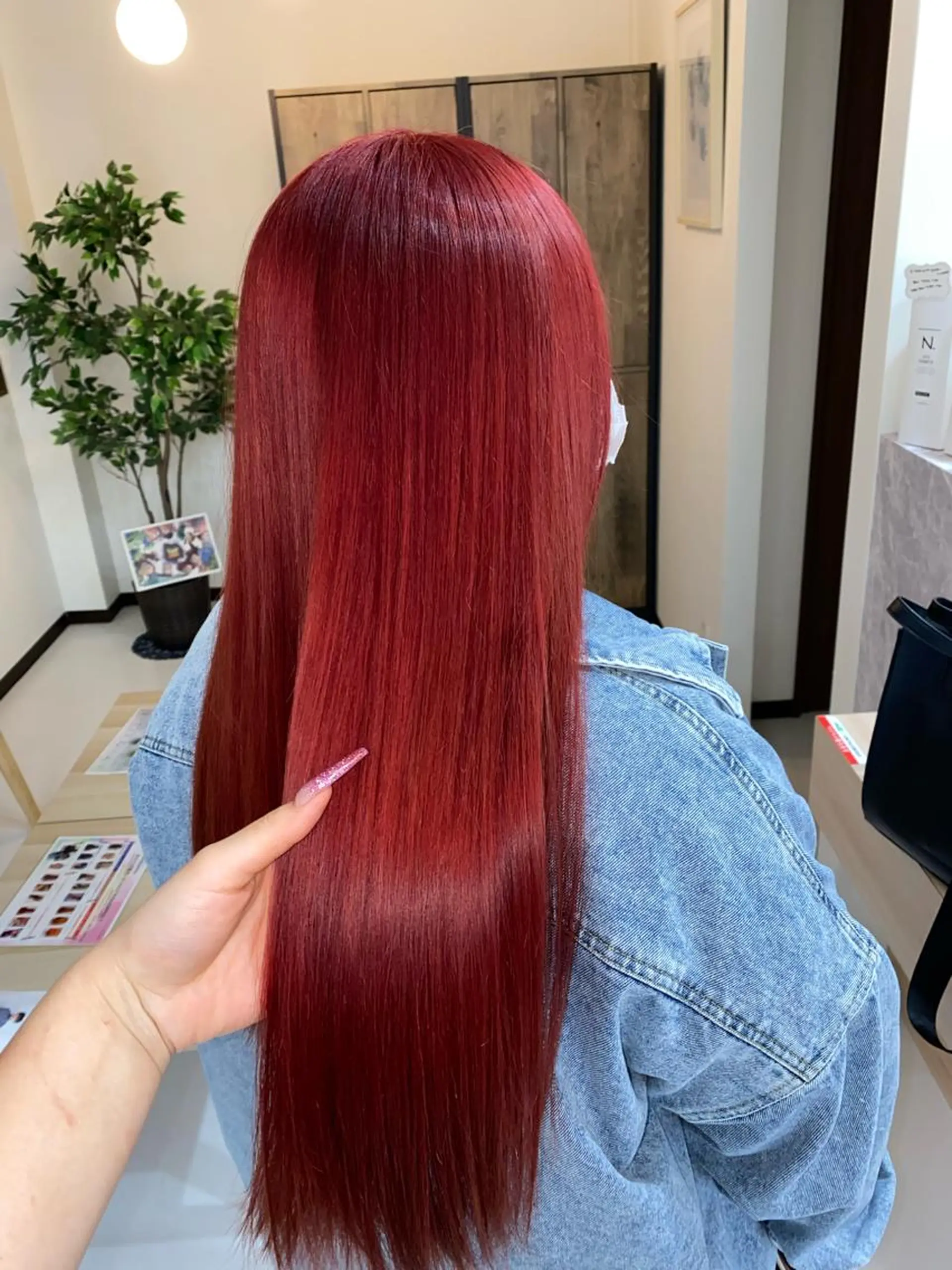 ロング ヘアカラー 手塚 麗のヘアスタイル