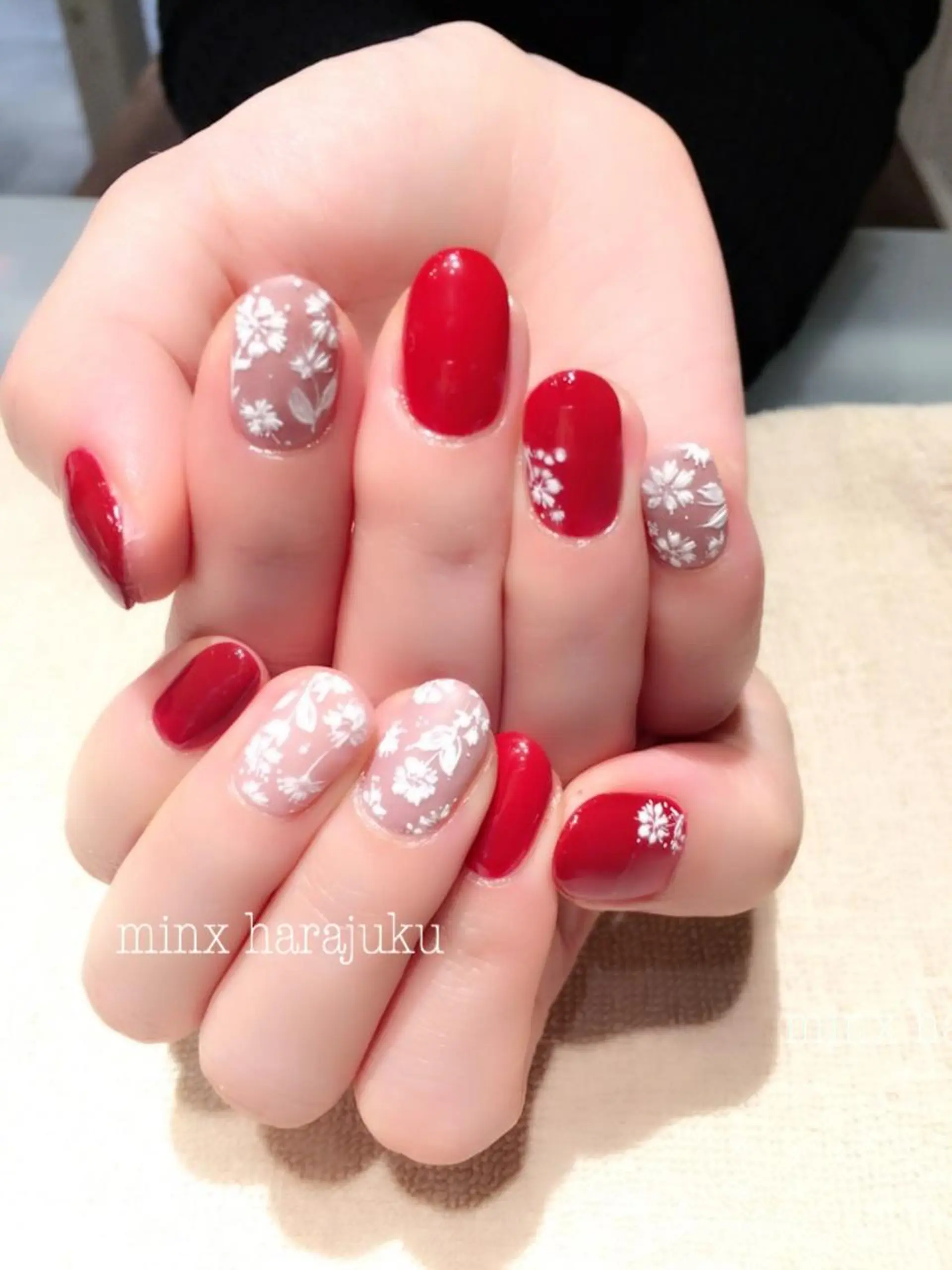 ネイル フラワーネイル ミンクス ネイル  原宿のネイルデザイン