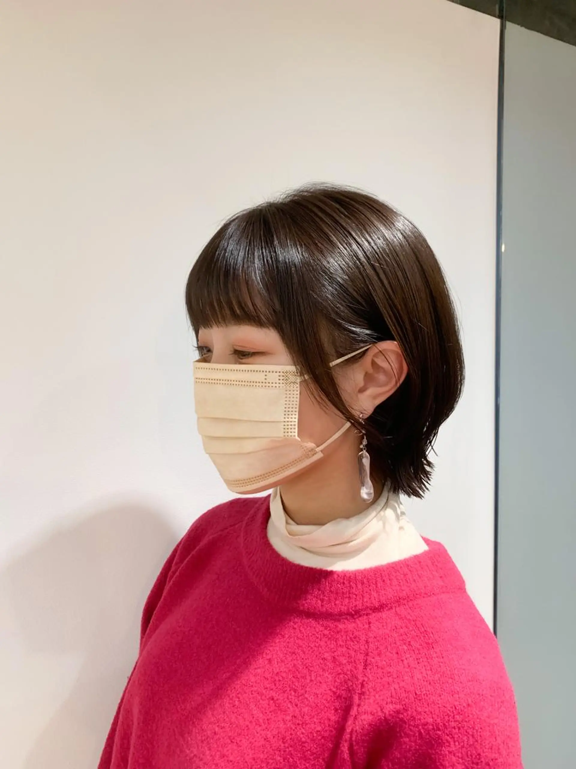 ショート カラー ボブレイヤー ベージュカラー オリーブベージュ ボブ レイヤーカット カット ヘアカラー えんどう みほのヘアスタイル