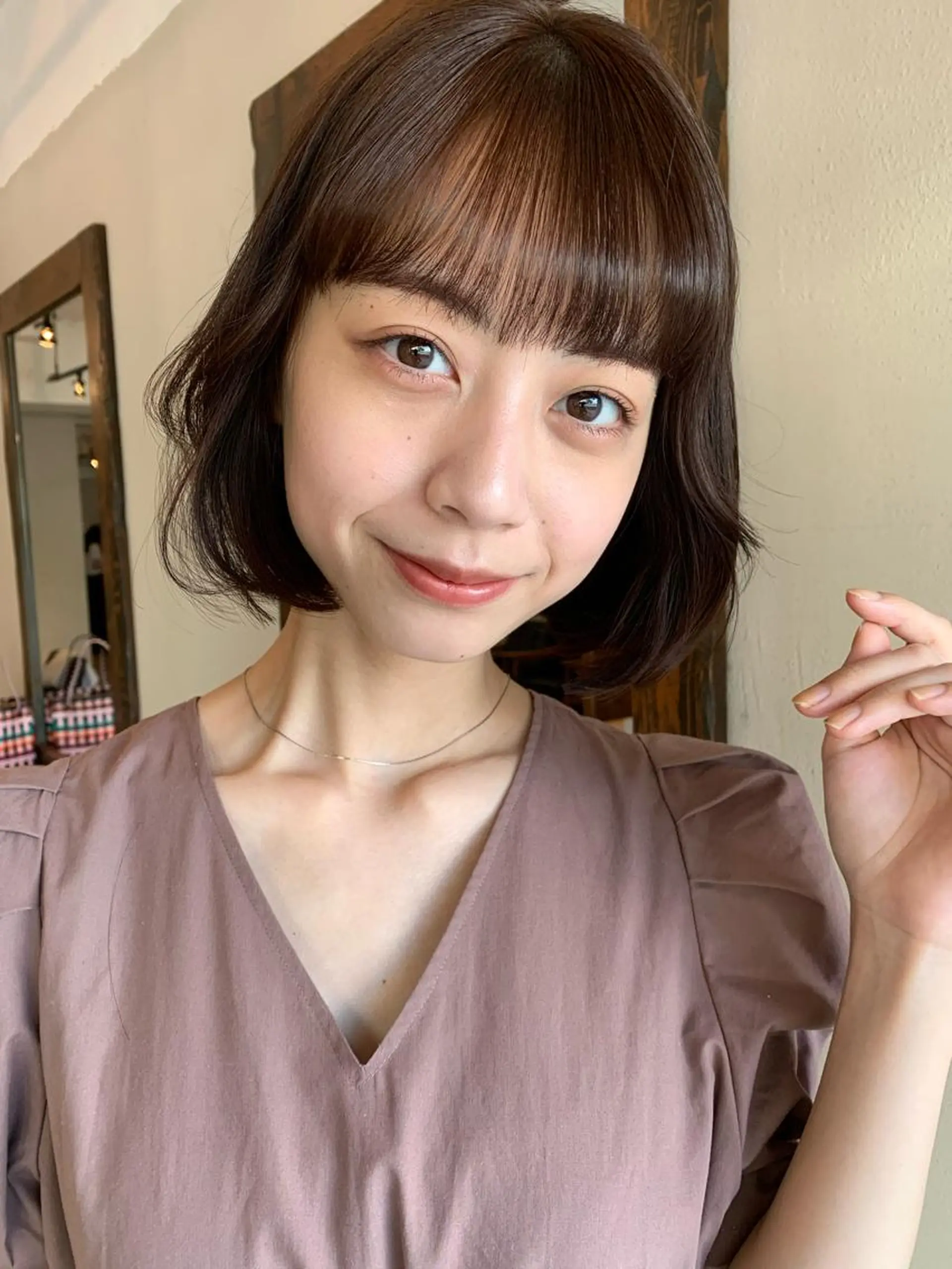 ショート カラー 透明感/オリーブ/ グレージュ/YUKAのヘアスタイル