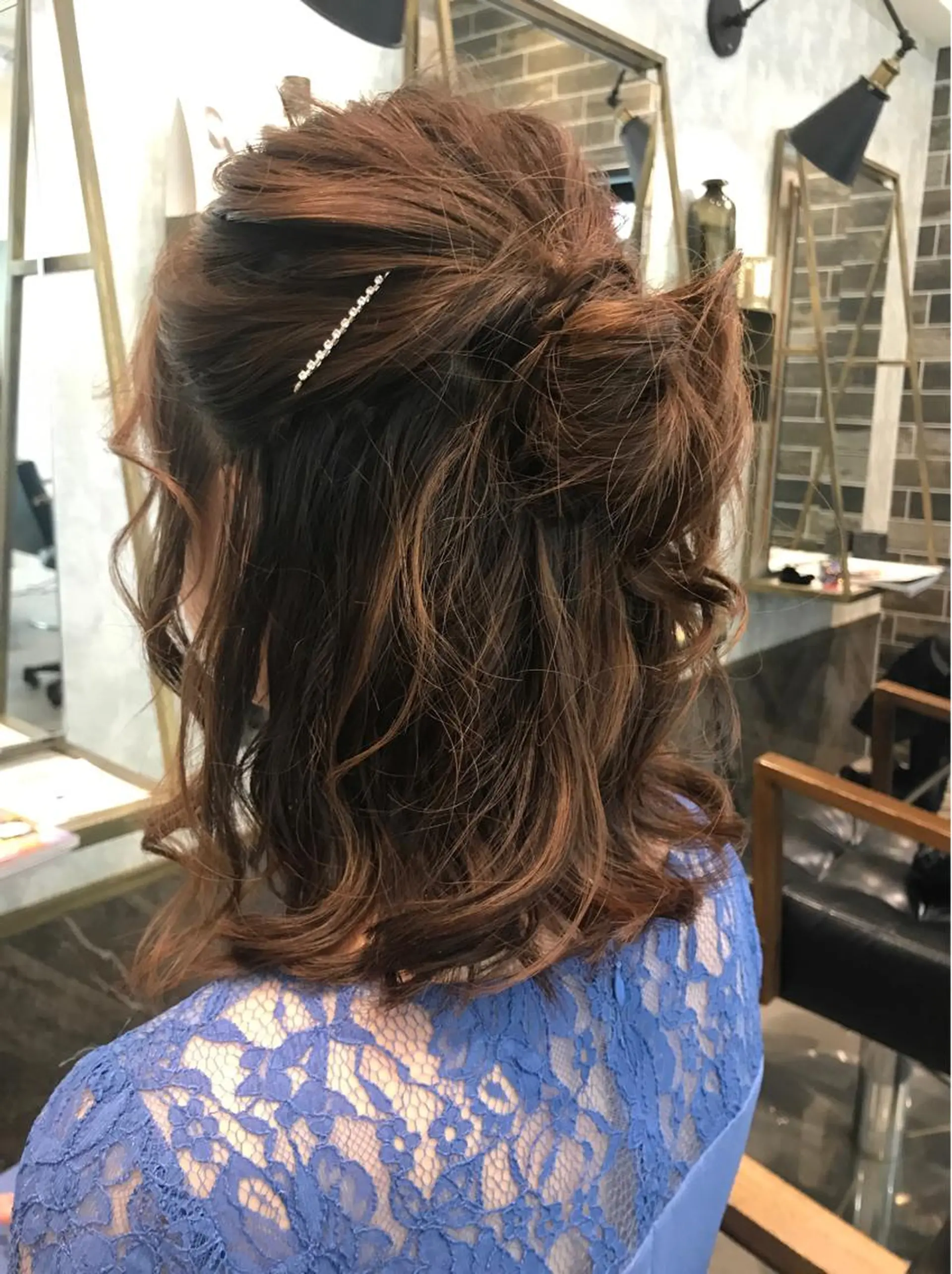 ヘアアレンジ ハーフアップ ブリーチなし透明感 タケザワミキのヘアスタイル