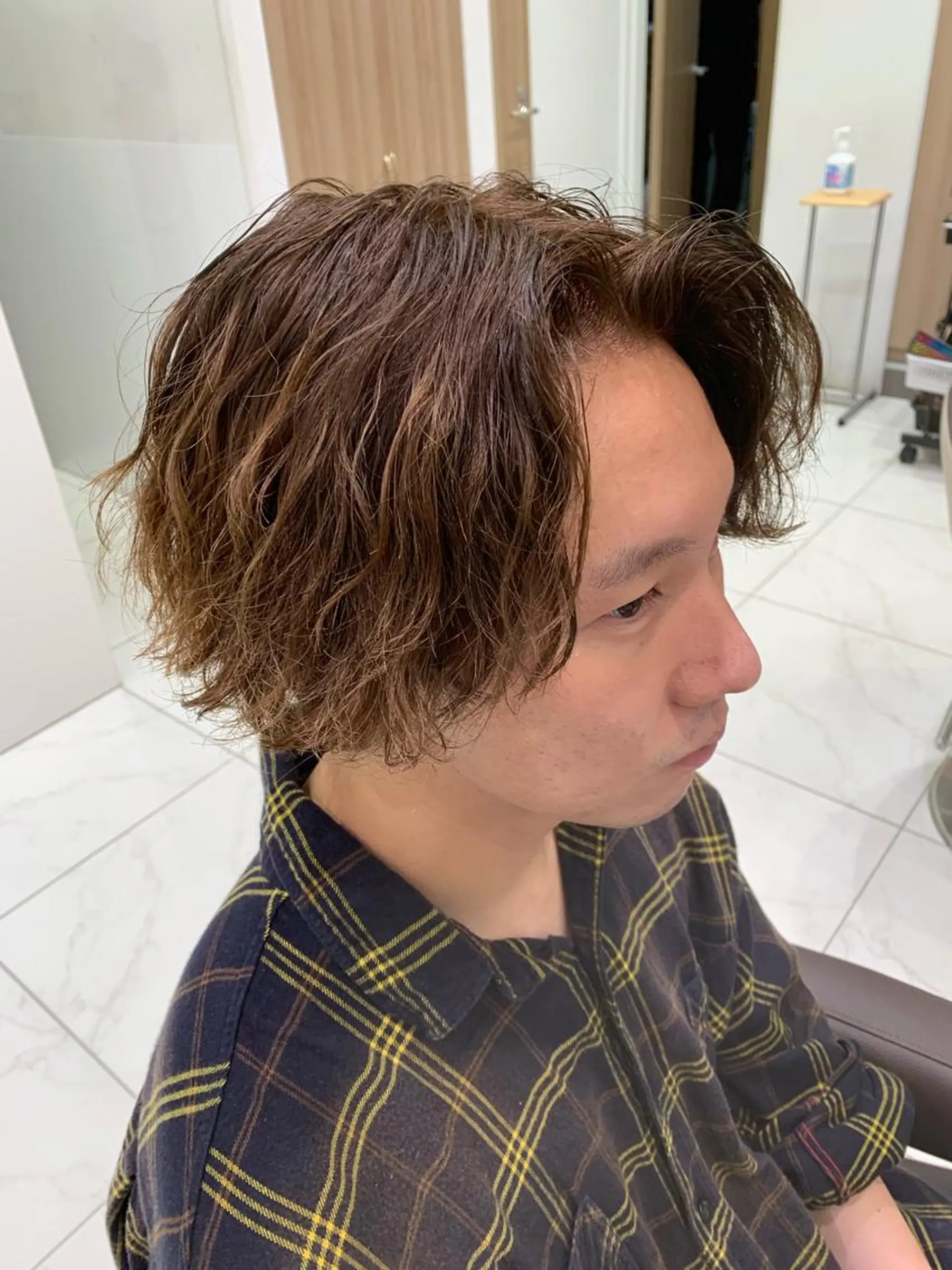 ミディアム メンズ ミディアムパーマ メンズパーマ カット パーマ 奈良崎 和弘のヘアスタイル