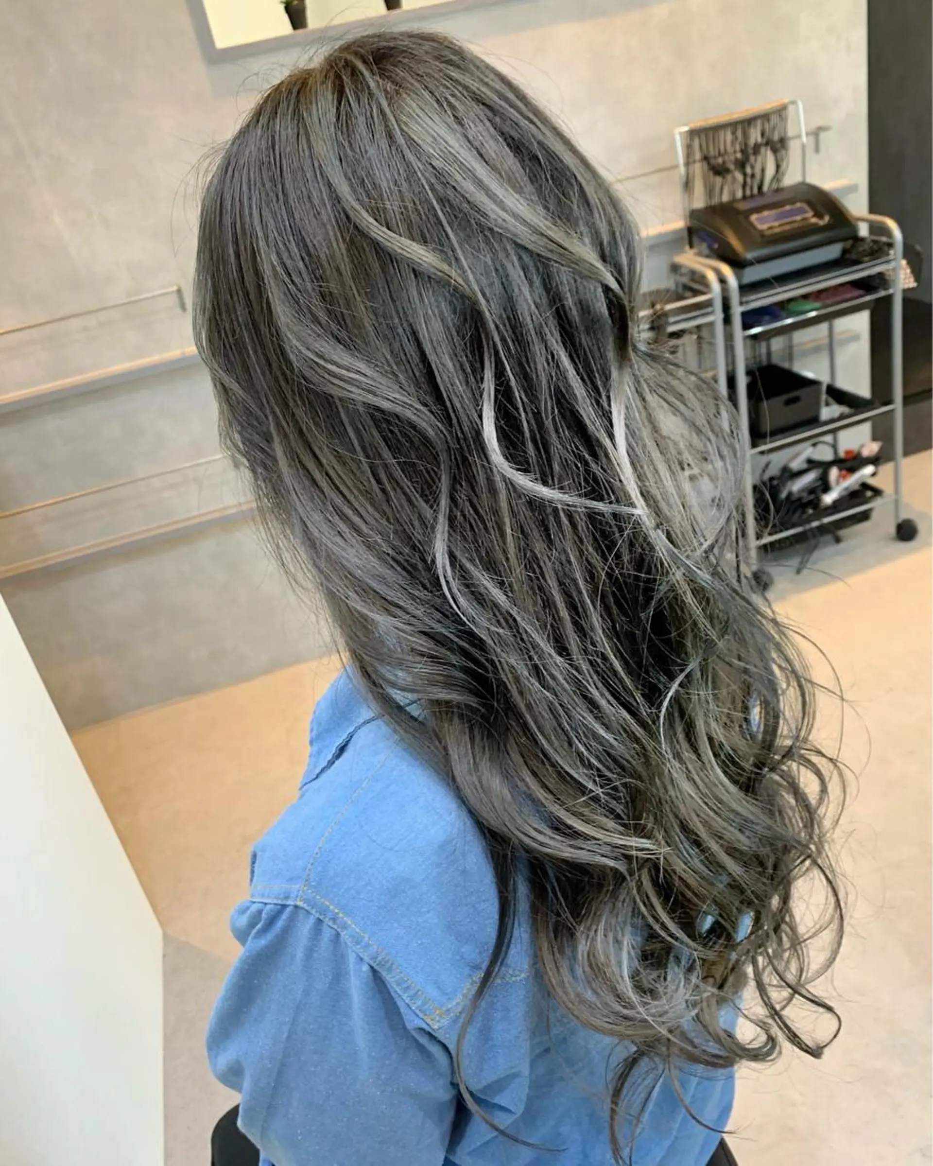 ロング カラー カット ヘアカラー トリートメント VIM hairおもろまち店のヘアスタイル