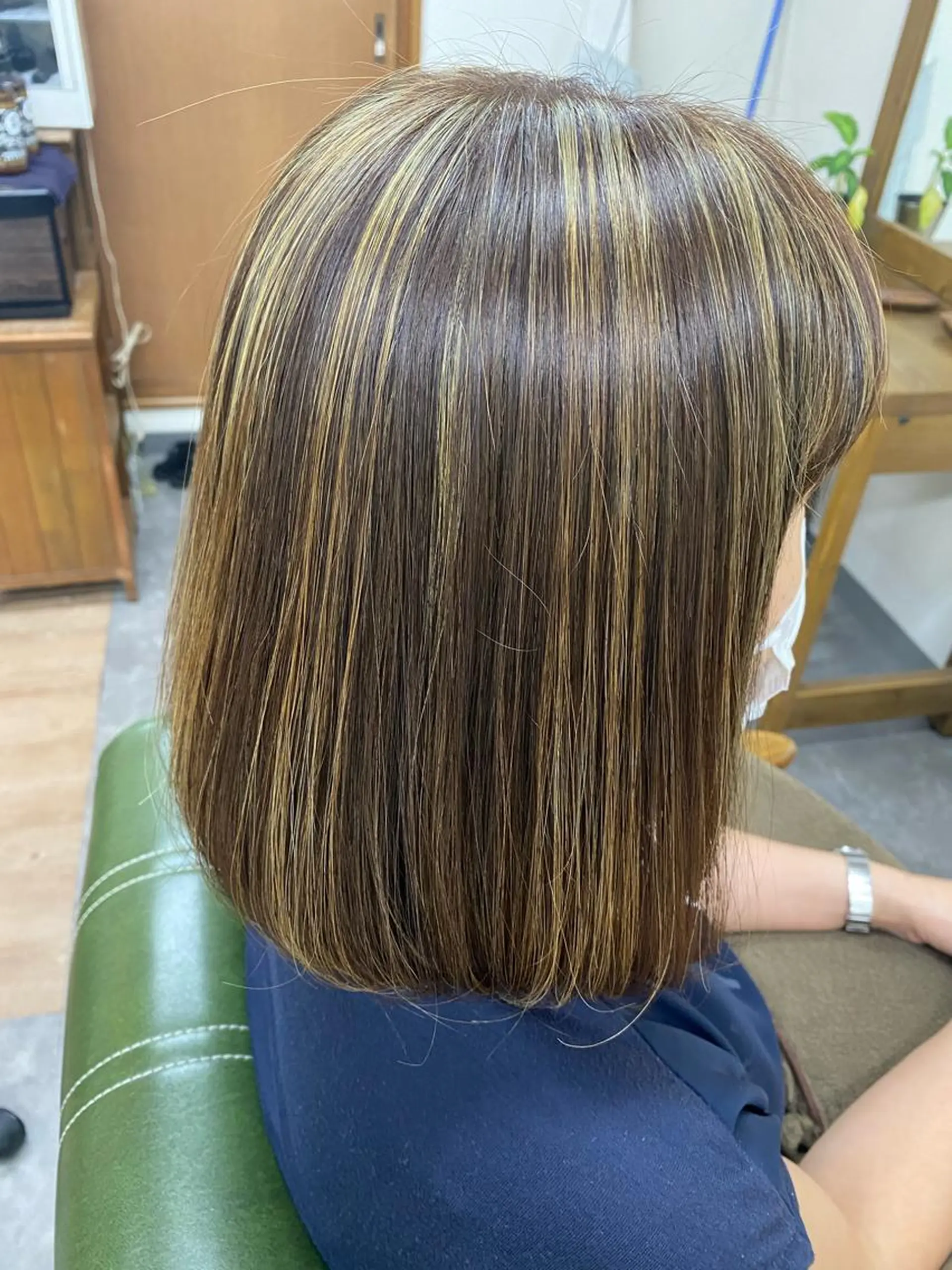 ミディアム ハイライト カット ヘアカラー トリートメント 永沼 真依のヘアスタイル