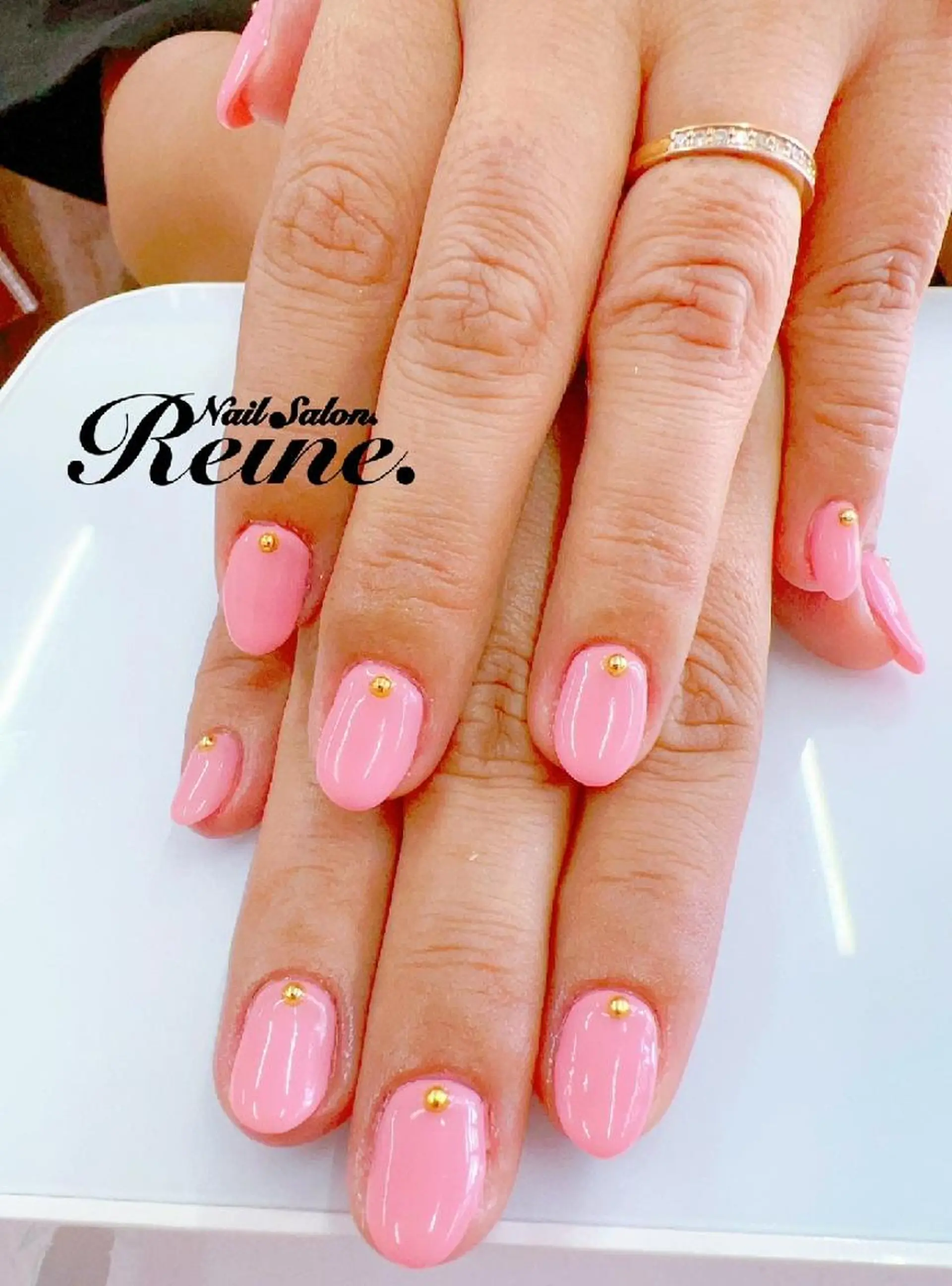 ネイル ワンカラーネイル ピンク Nailsalon Reine所属・玉栄 伶奈のネイルデザイン