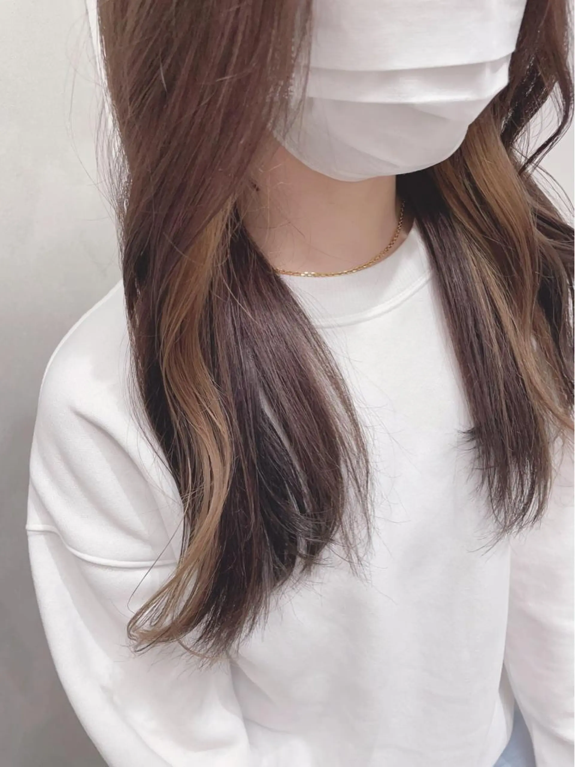 ロング カラー ヘアカラー トリートメント 佐々木 芽衣のヘアスタイル