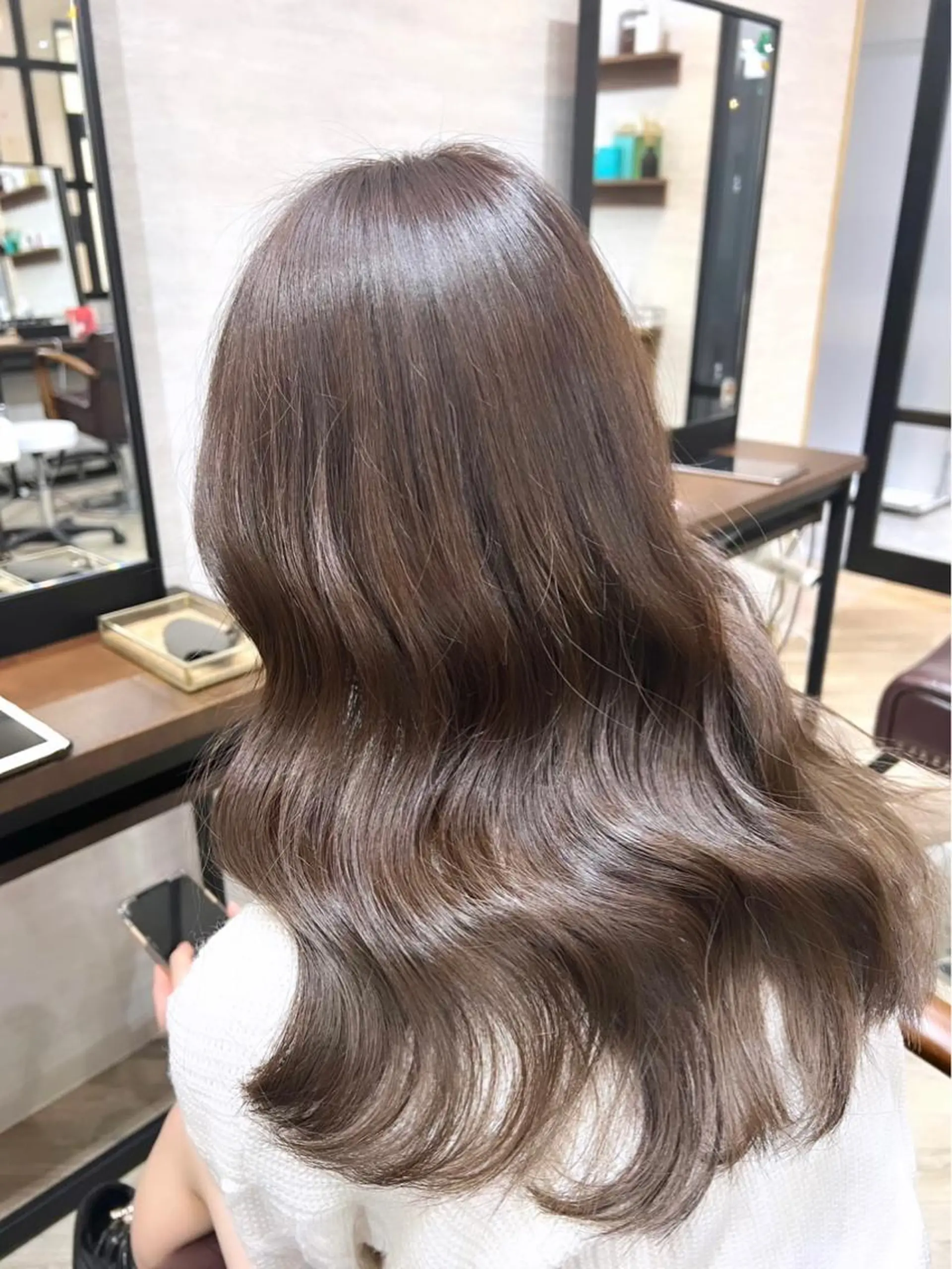 ロング カラー ヘアアレンジ グレージュ 顔まわり職人🇰🇷 韓国ヘア/KAITOのヘアスタイル