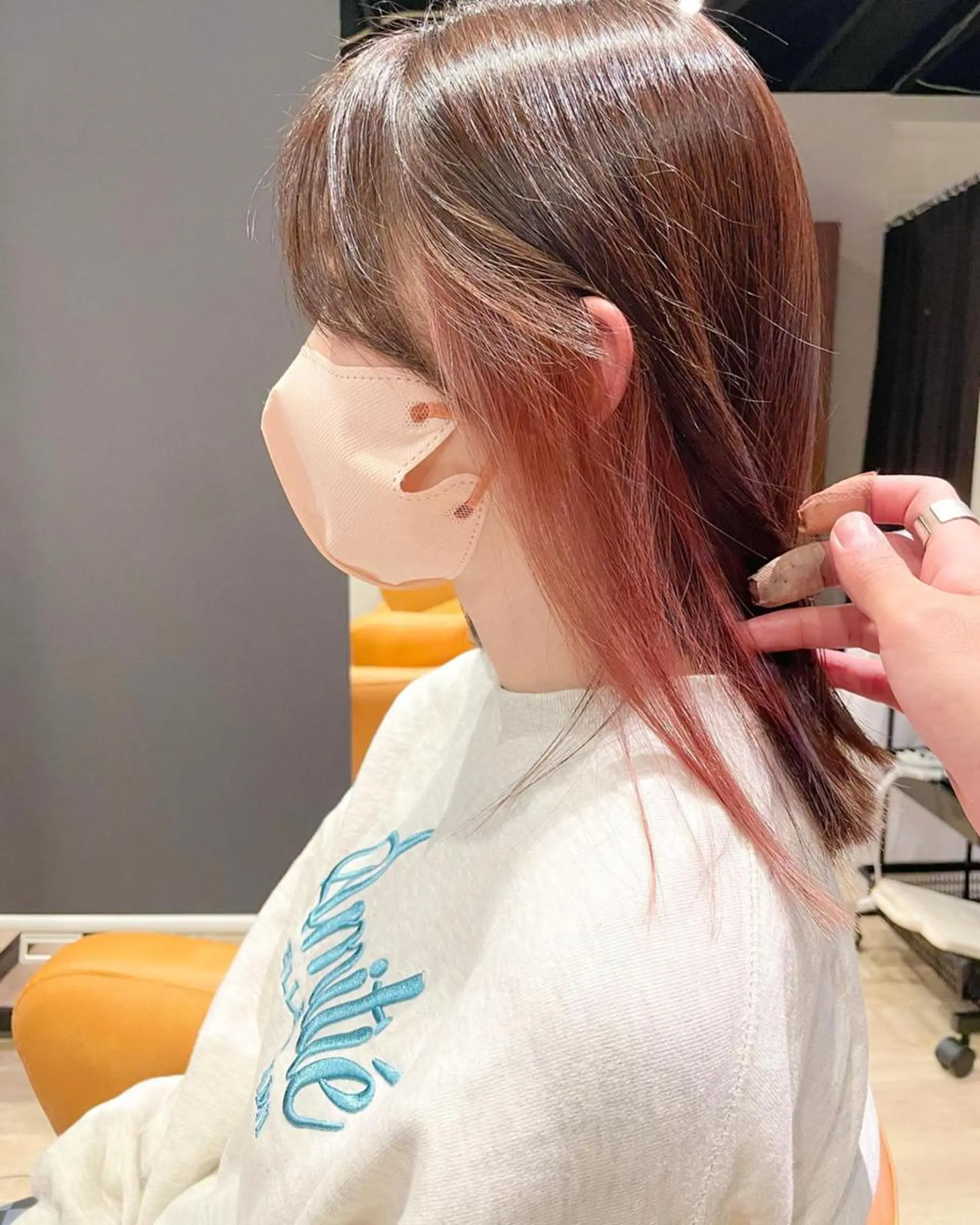 ミディアム カラー パーマ ベージュカラー ブリーチ 透明感カラー イヤリングカラー ハイトーンカラー 髪質改善/ブリーチ 田代 龍我のヘアスタイル