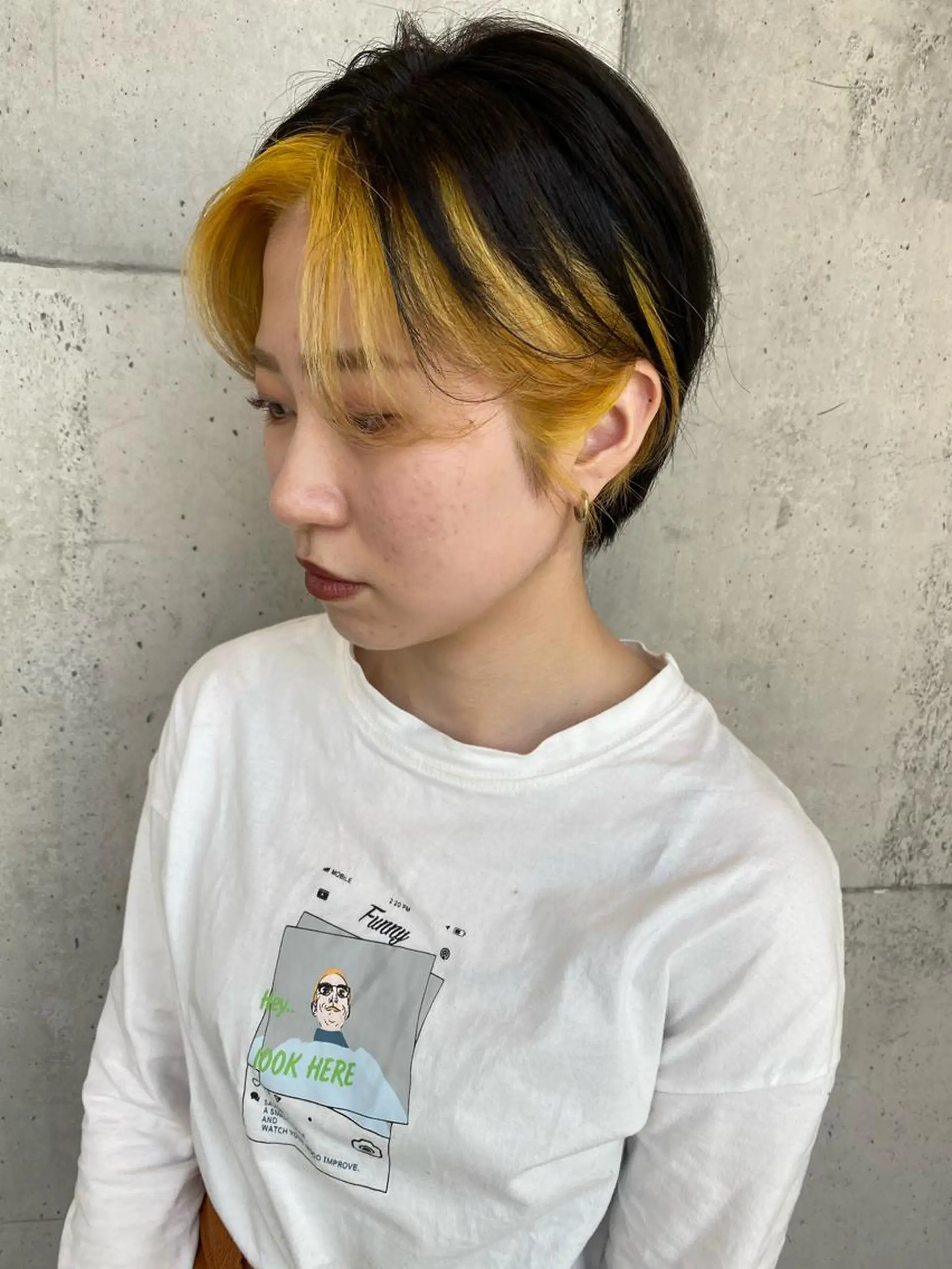 ショート カラー ヘアアレンジ ミストバング  フェイスフレーミング イエローカラー ヘアカラー トリートメント hair  space Atoz所属・東 寛道のヘアスタイル