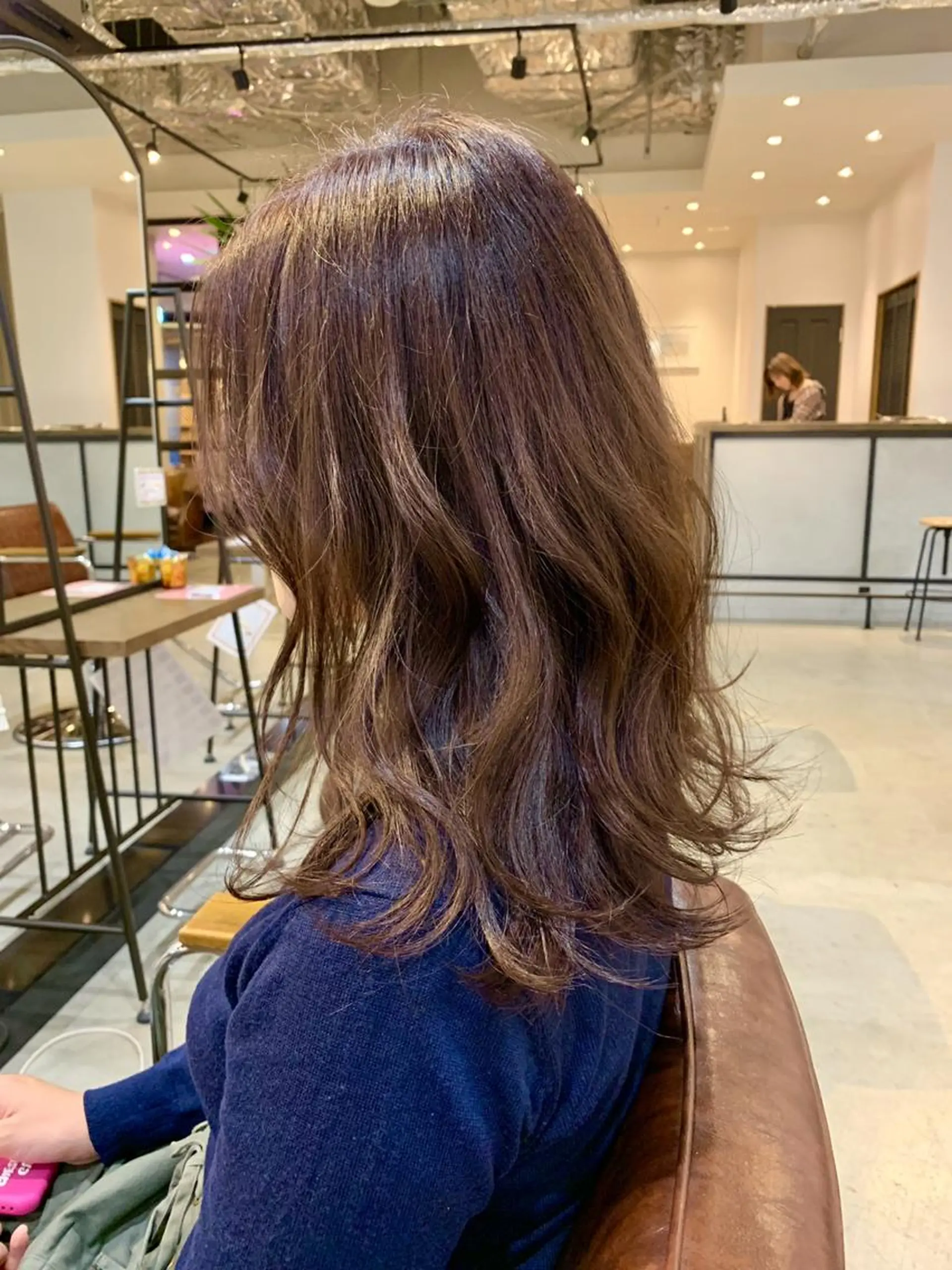 セミロング カラー パーマ ヘアアレンジ メンズ キッズ ネイル マツエク・マツパ 中津No.1髪質改善 店長✨透ける暗髪のヘアスタイル