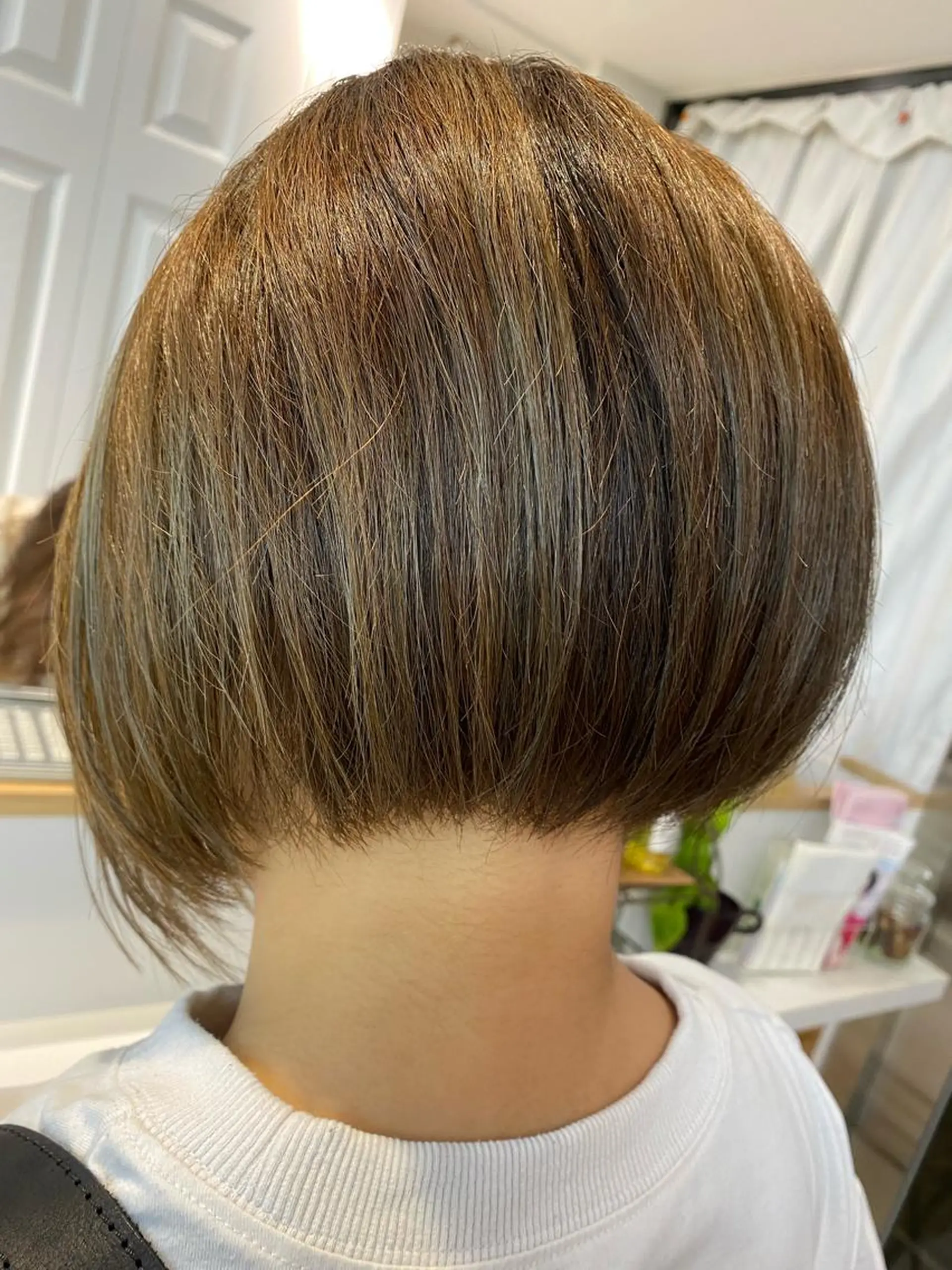 ショート カラー 🕶️佐藤 海李🐏のヘアスタイル