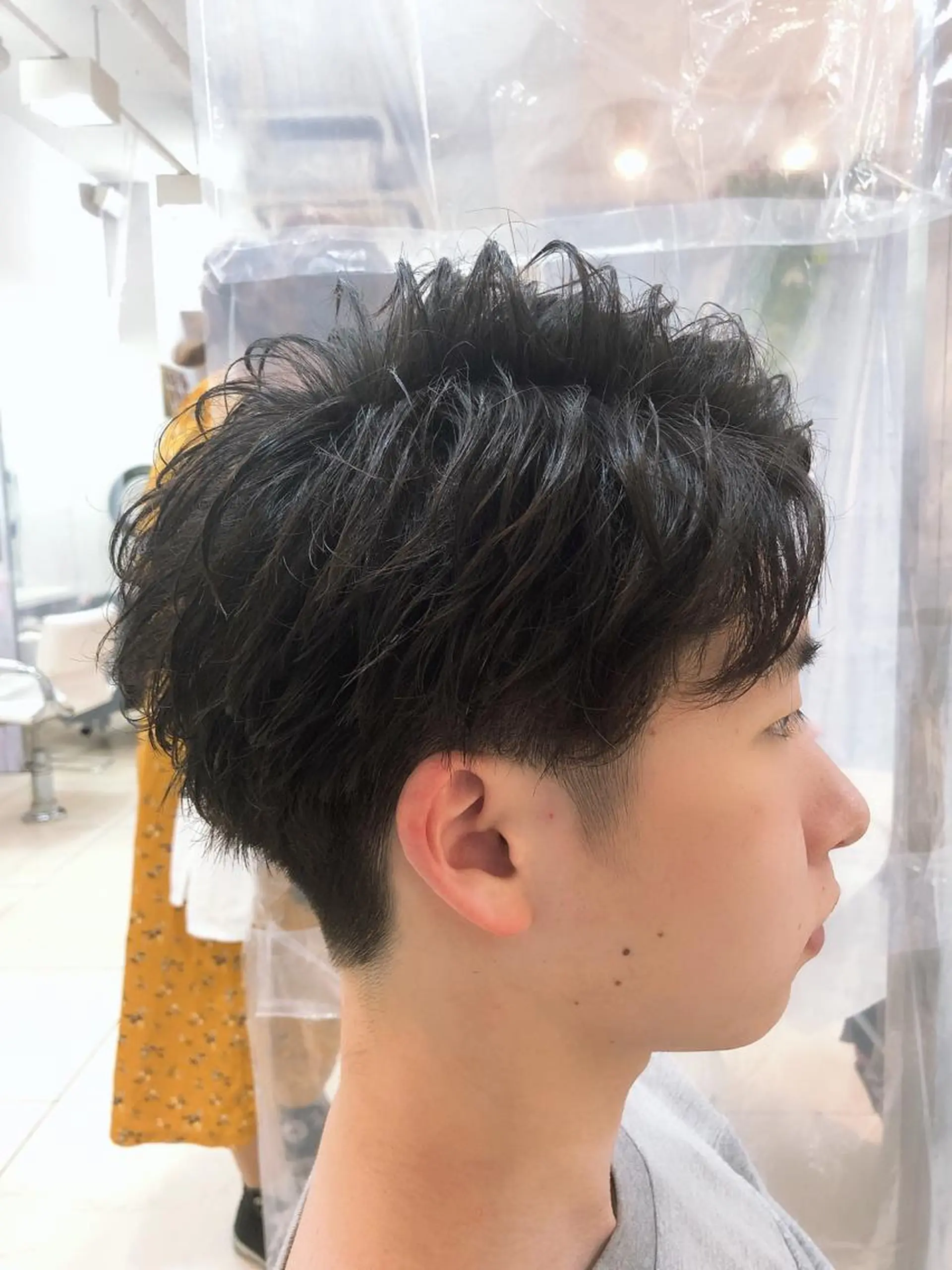 ショート パーマ メンズ 髪質改善× ハイライト溝江のヘアスタイル