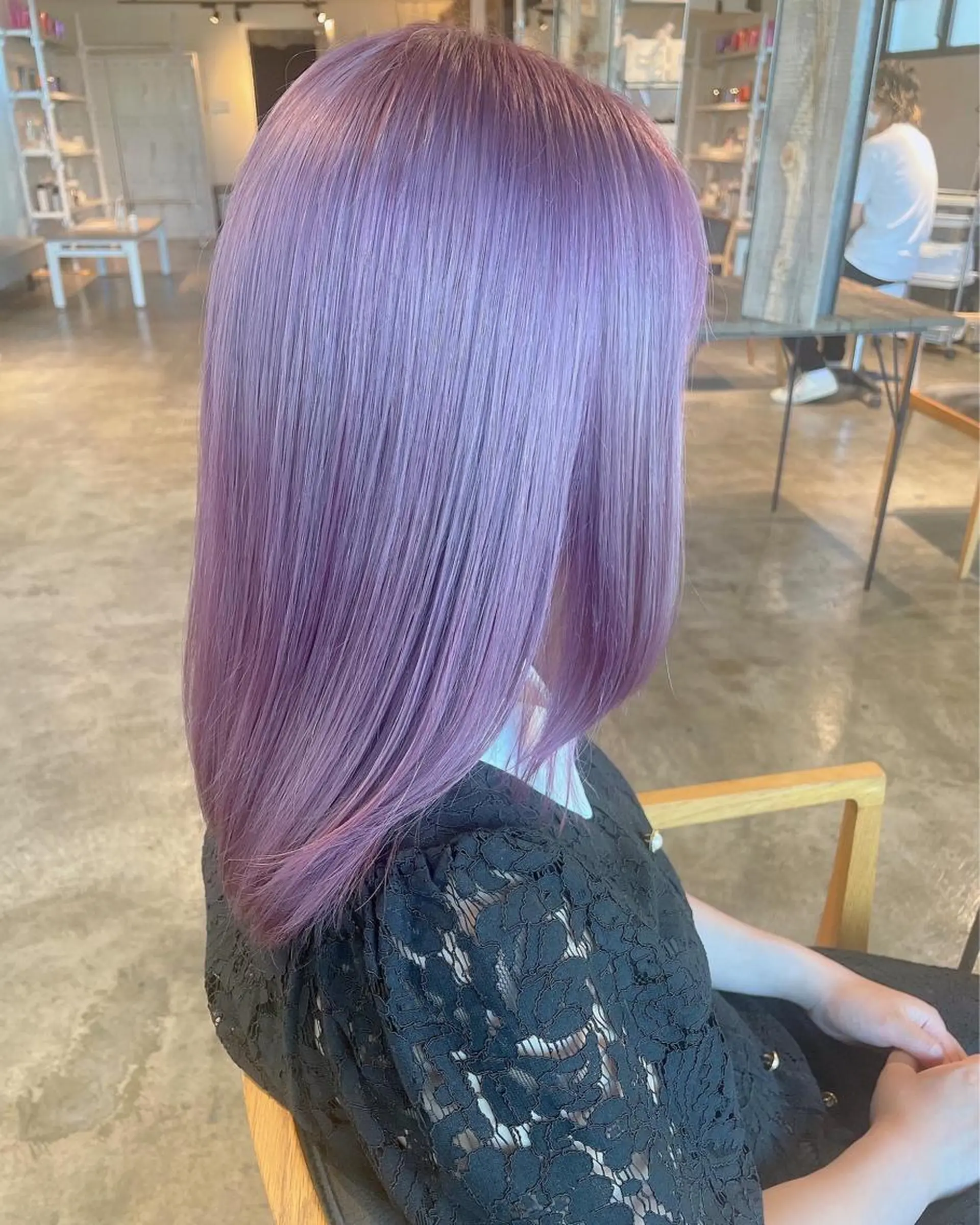 ミディアム カラー ハイトーンカラー パープルカラー ヘアカラー トリートメント ハイトーン/レイヤー /ケアブリーチ石川治のヘアスタイル