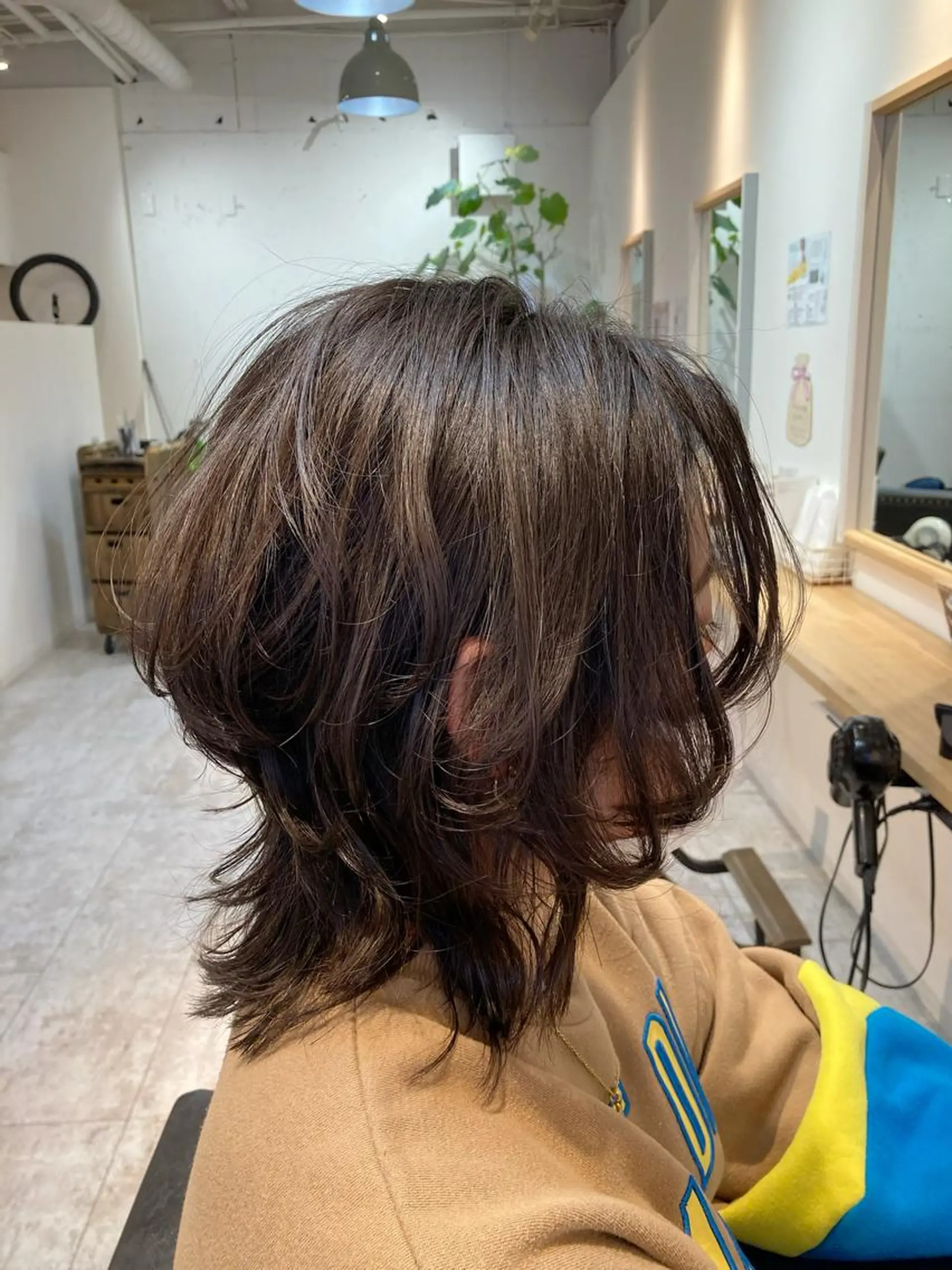 ミディアム パーマ ウルフカット en't所属・【女性指名No.1】 西口直子のヘアスタイル