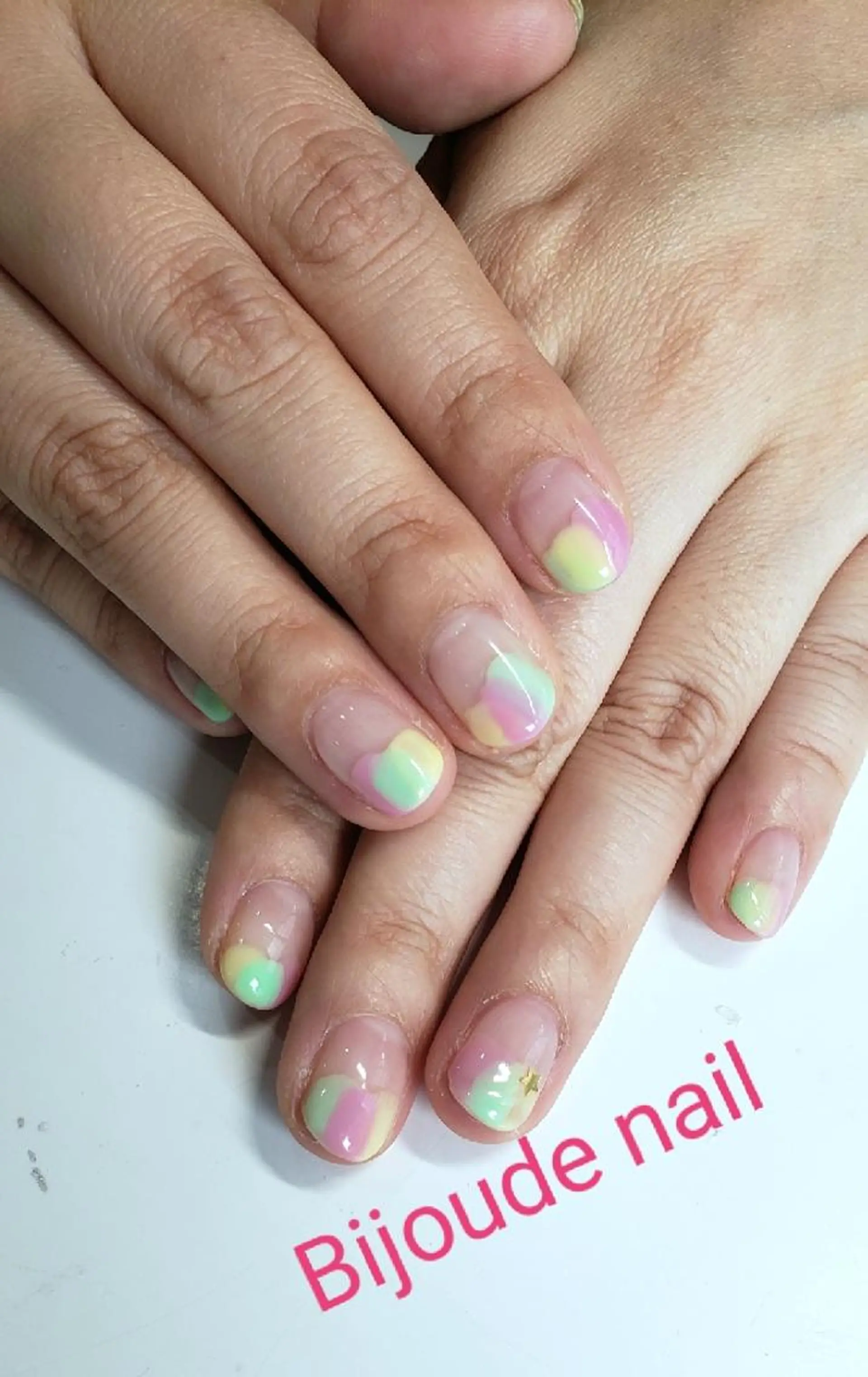 ネイル ビジュード ネイルのネイルデザイン