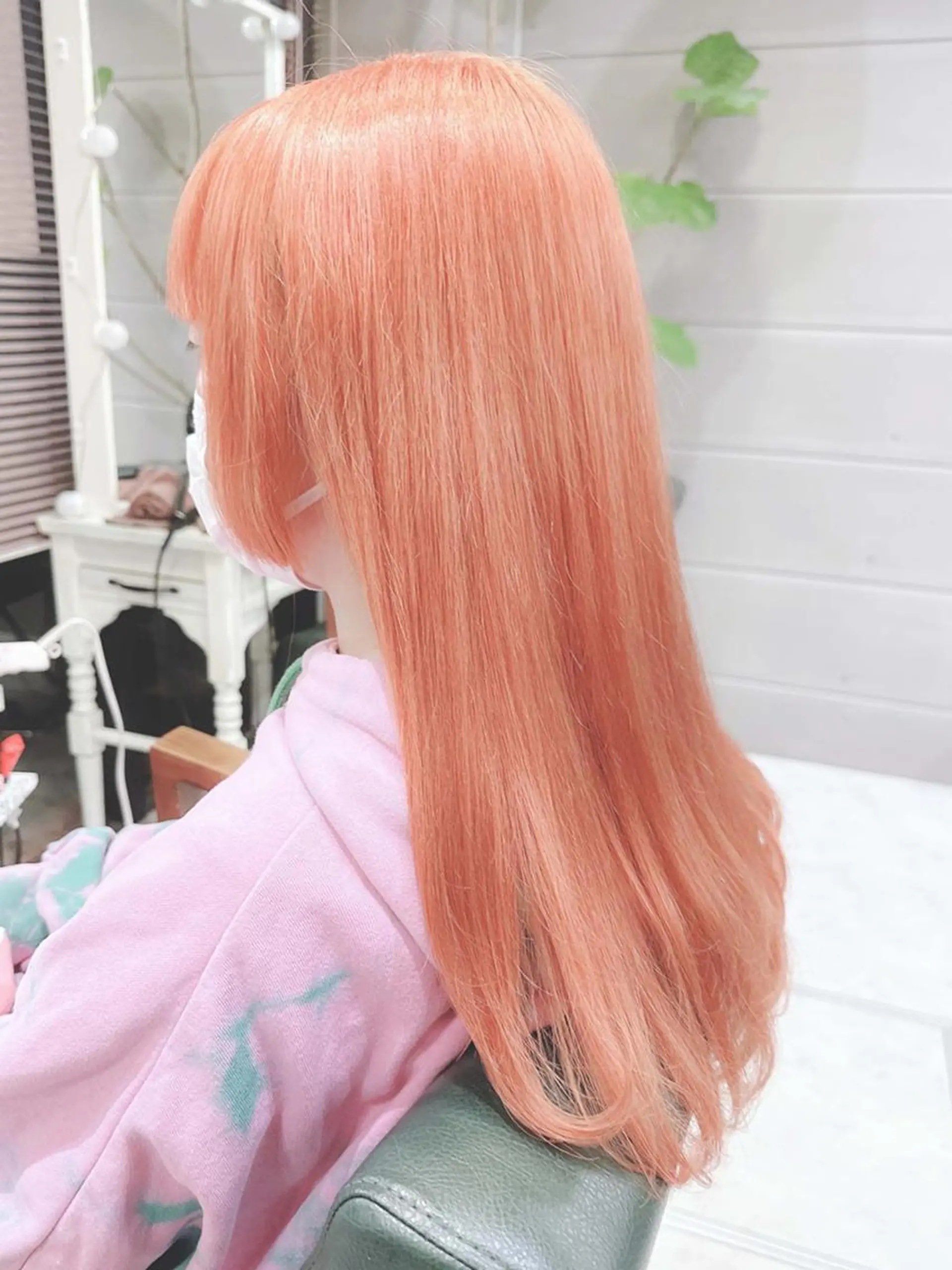 ロング カラー ヘアアレンジ ブリーチ ケアブリーチ 透明感カラー デザインカラー ハイトーンカラー 𝐑𝐈𝐍𝐊𝐀 🐷🖤のヘアスタイル