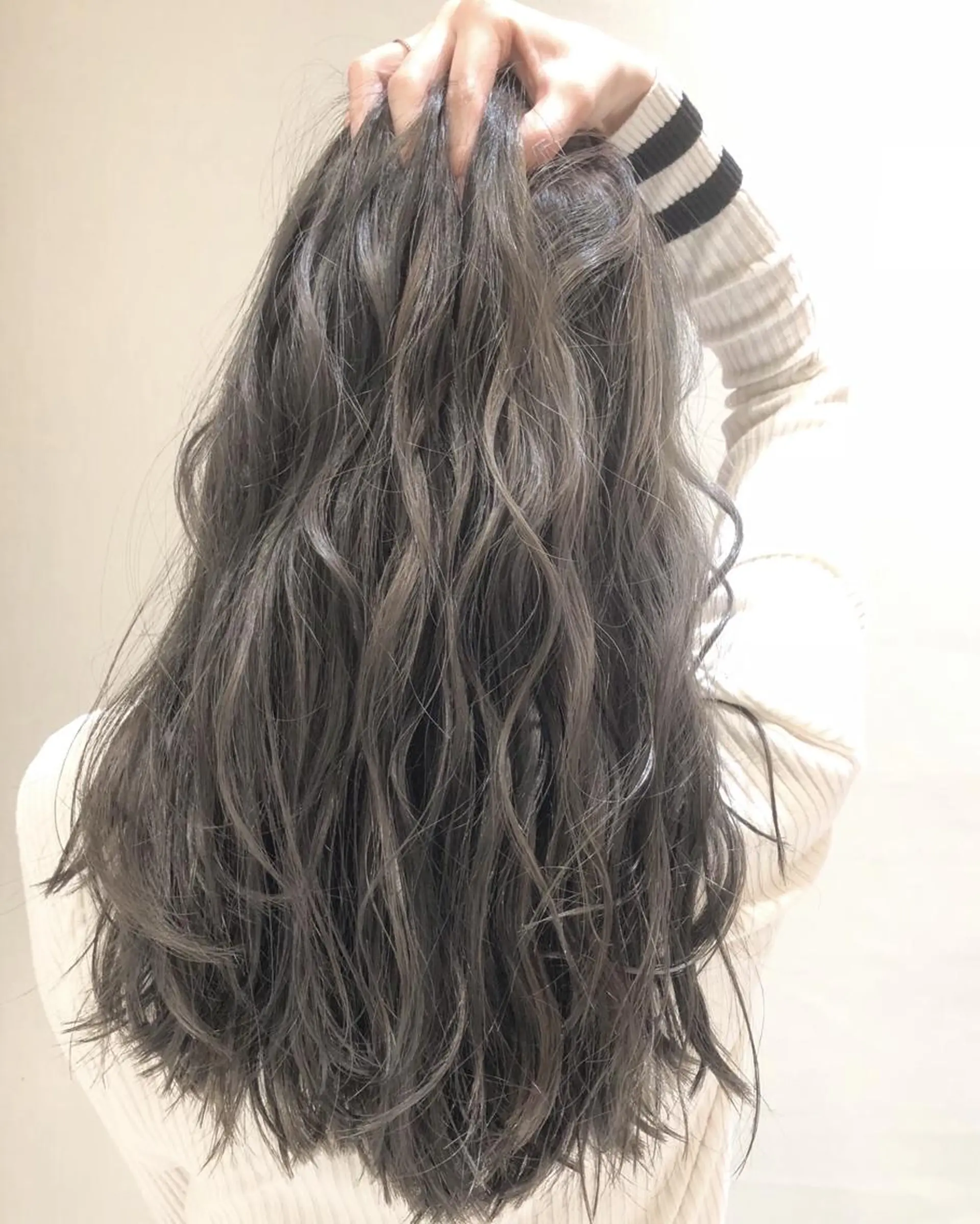 セミロング カラー バレイヤージュ デザインカラー グラデーションカラー ハイライトカラー ハイトーンカラー アンドウ ユウ/ レイヤーカット/韓国のヘアスタイル