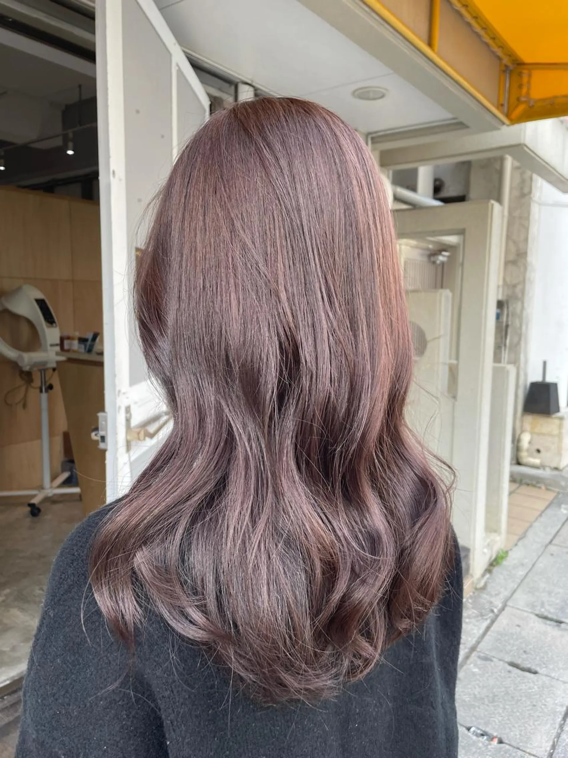 ロング カラー ラベンダーカラー miloc かおりのヘアスタイル