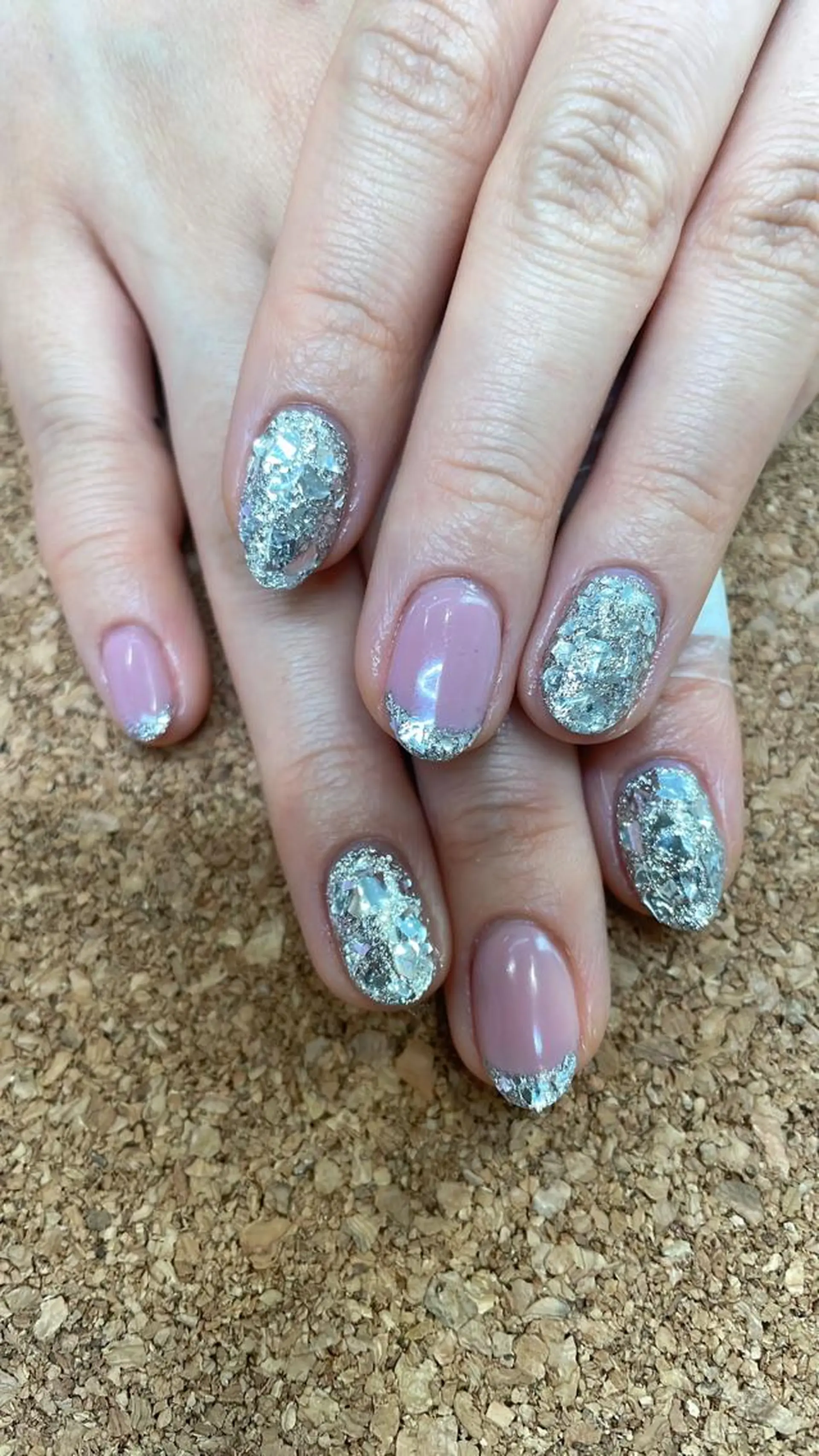 ネイル フレンチネイル ガラスフレンチ Guarendo(ガレンドゥ)錦糸町店所属・Gurando 錦糸町店のネイルデザイン