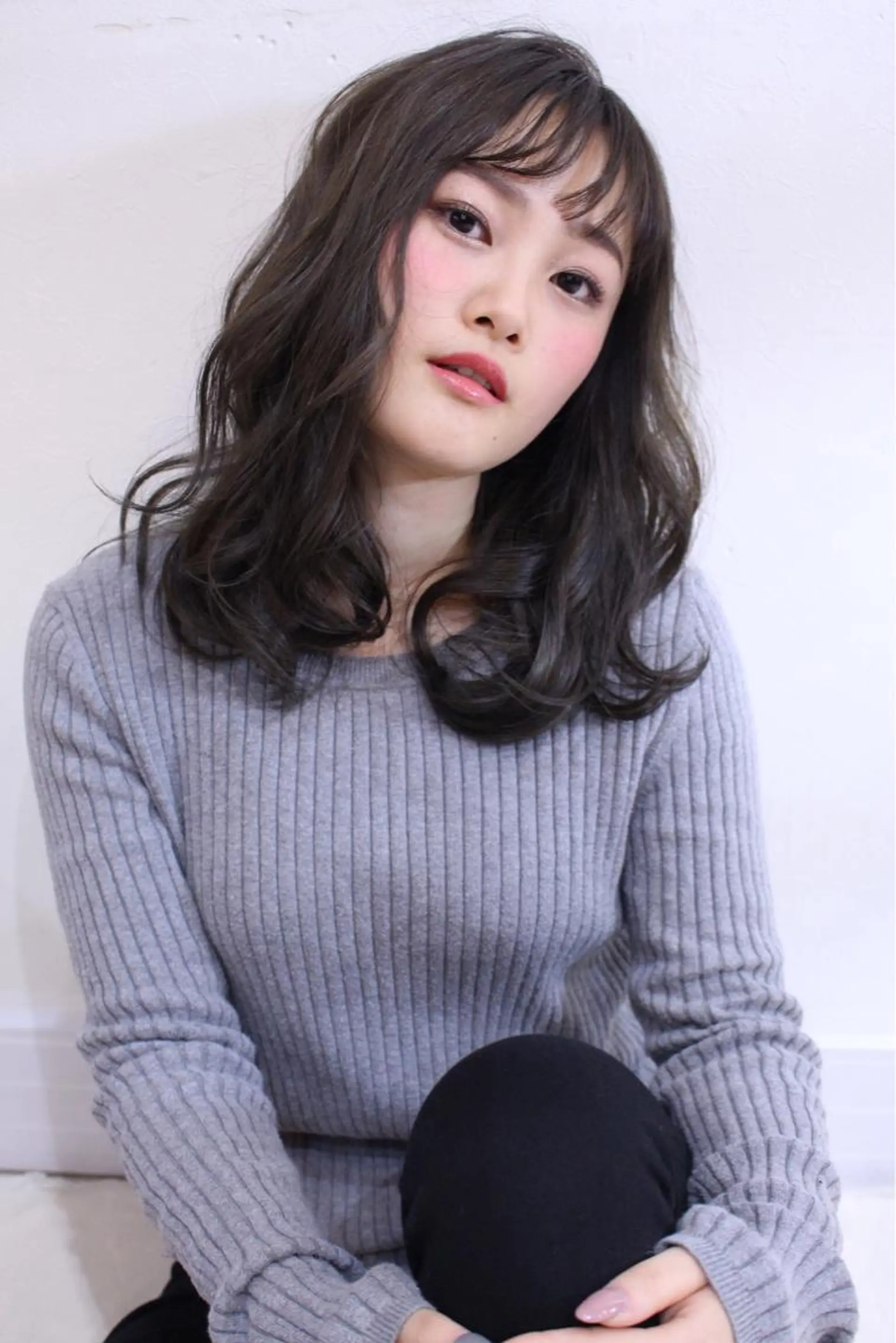 ミディアム カラー グレージュ Freez狭間 裕美のヘアスタイル