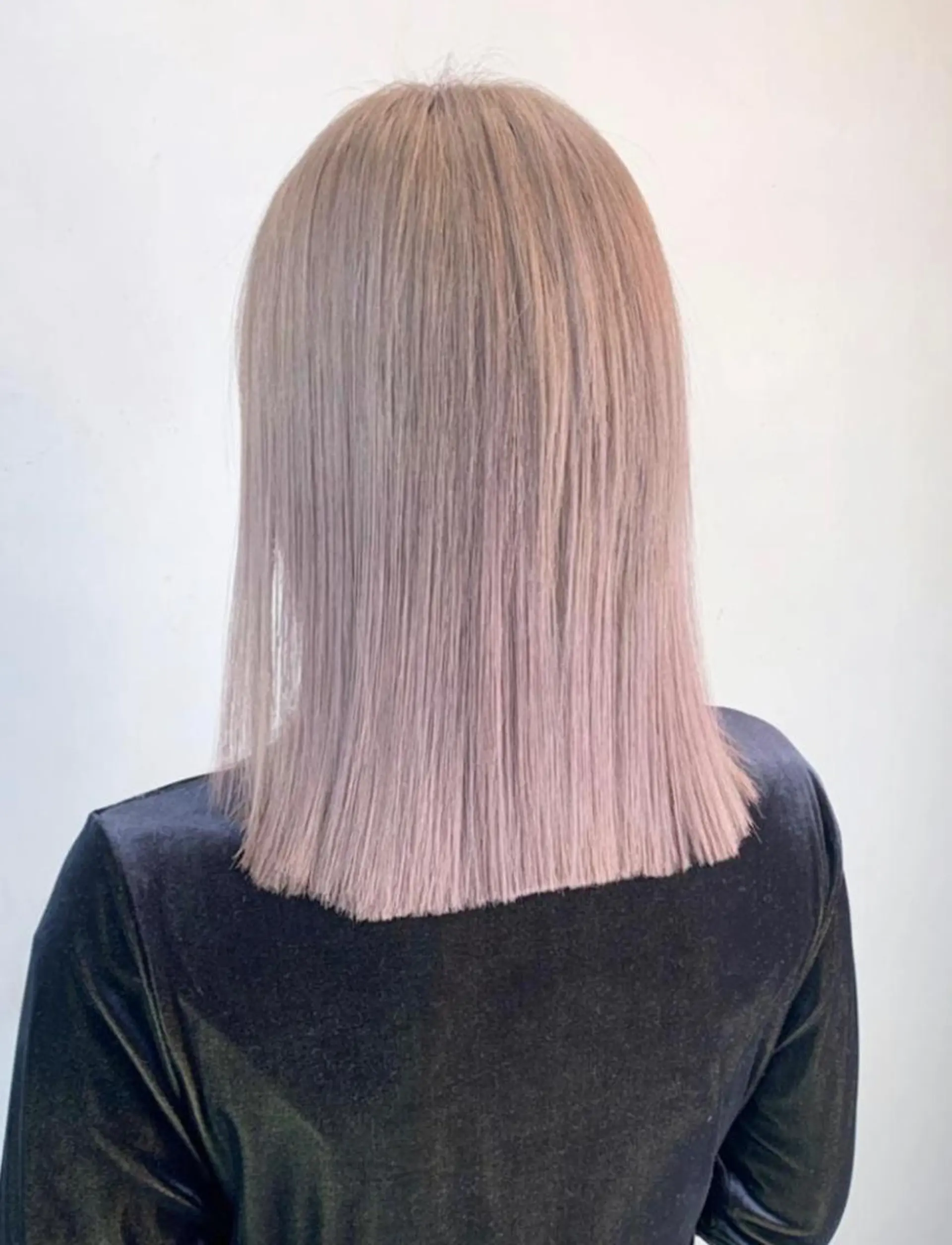 ミディアム ALBUM IKEBUKURO所属・池袋エリア　ブリーチ 支持率No.1のヘアスタイル