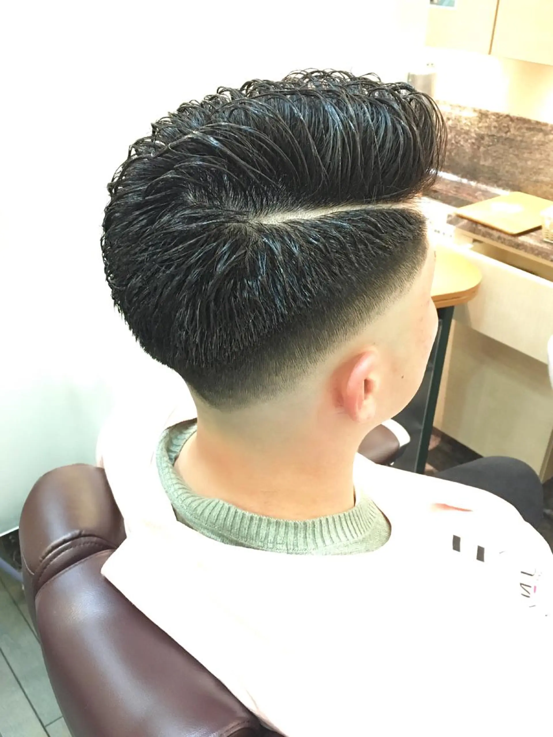 ショート ゼロスバーバーショップ所属・予約1000件超 ✨メンズパーマのヘアスタイル